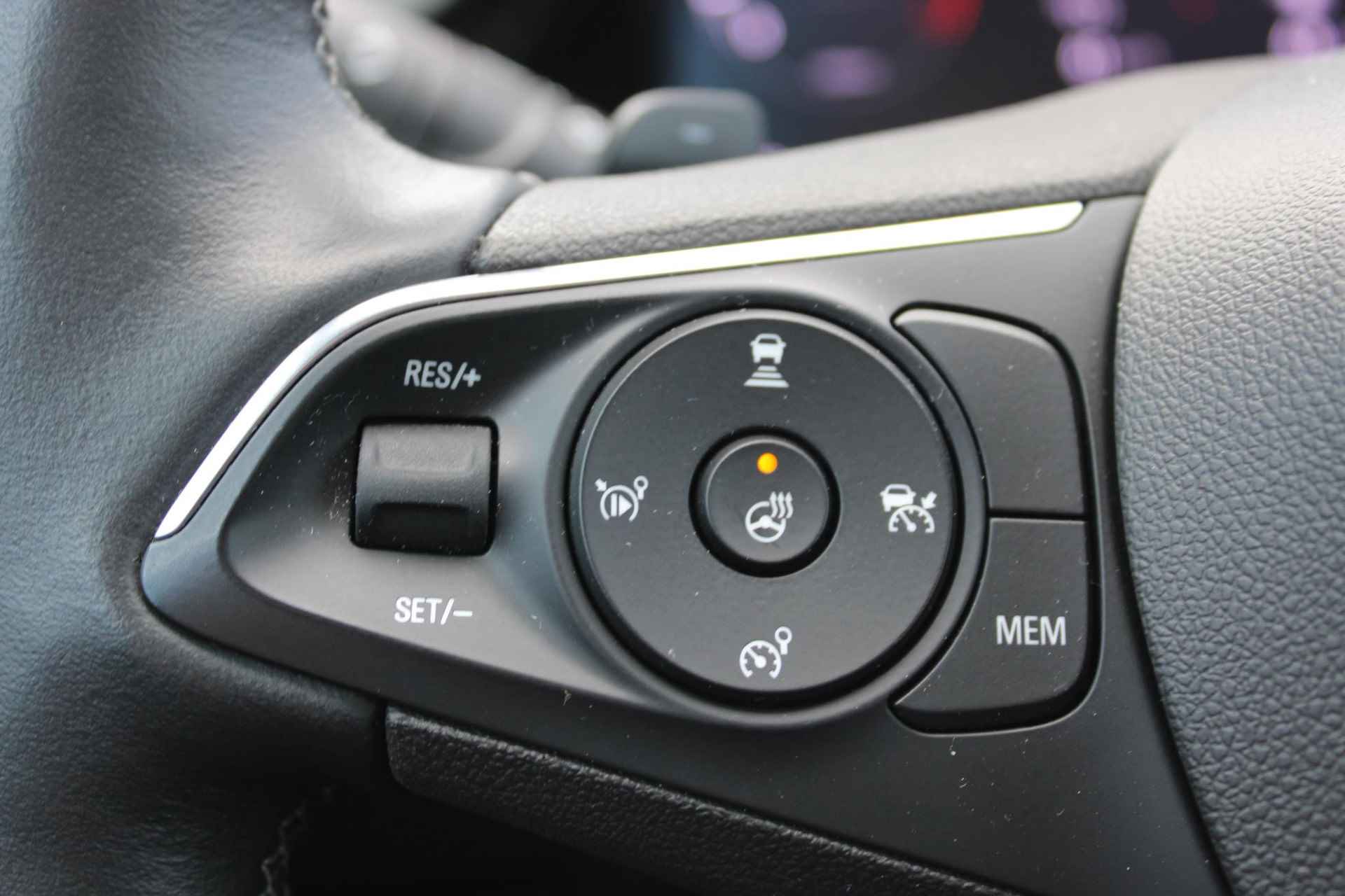 Opel Grandland 1.2 Turbo Level 3 Automaat | Navi / Camera / Climate - 25/29