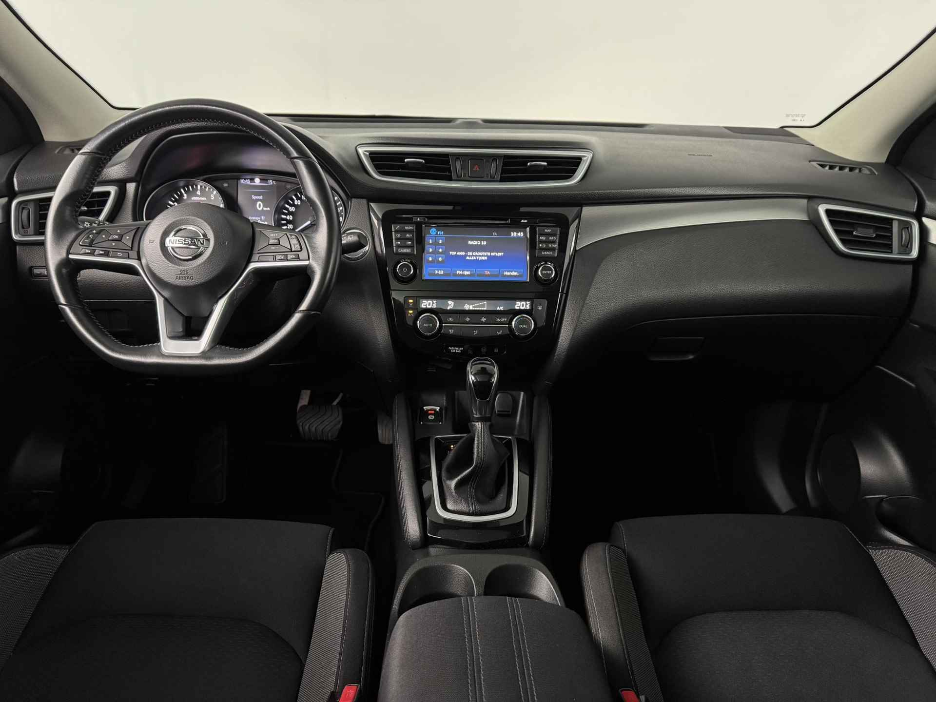 Nissan Qashqai 1.2 DIG-T 115 X-Tronic N-Connecta | Trekhaak | Panoramadak | 360º Camera | Keyless | Navigatie - 4/44