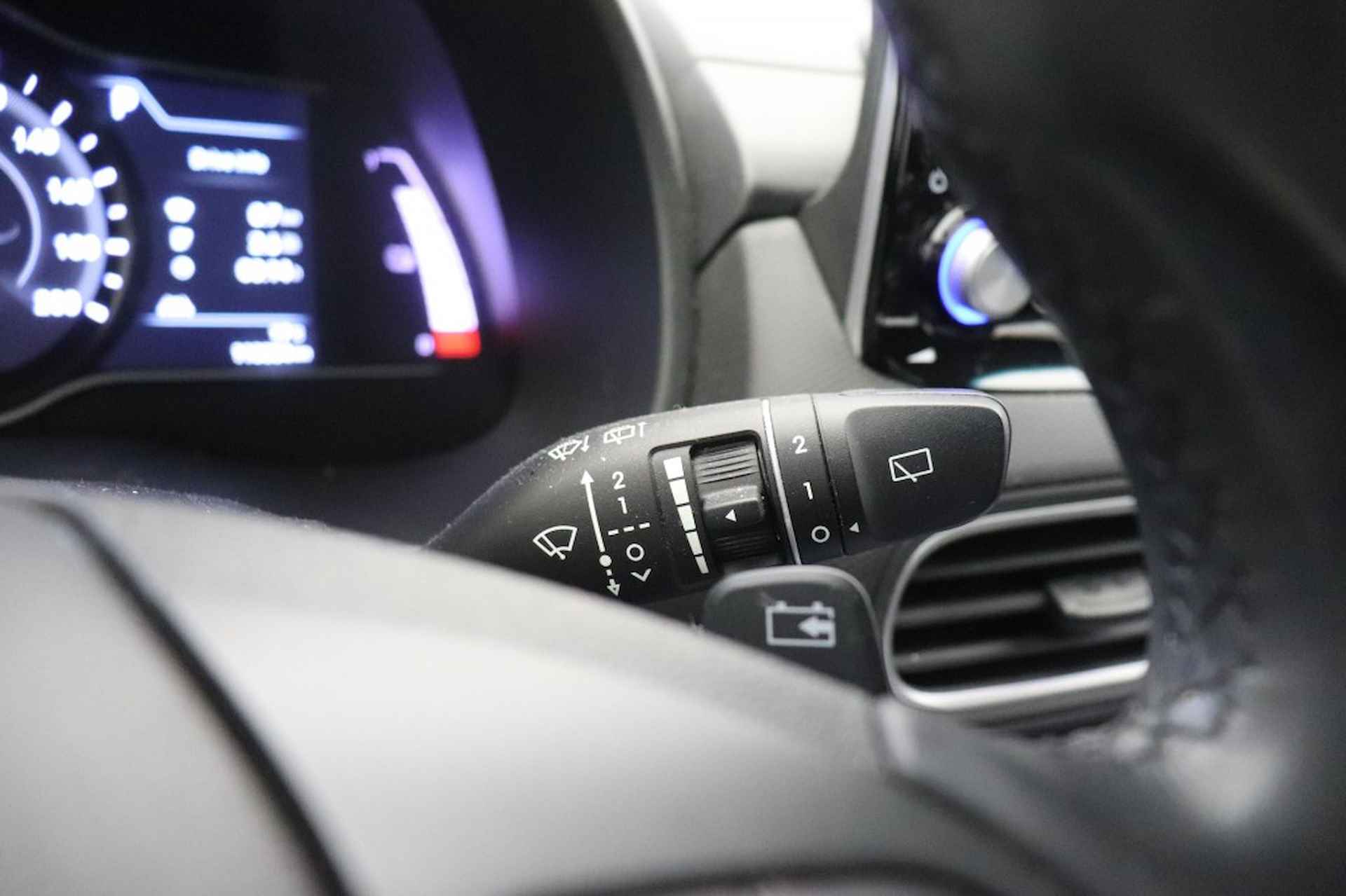 HYUNDAI Kona Electric Comfort 64 kWh - Carplay, Camera (15.835 na SUBSIDIE) - 16/26