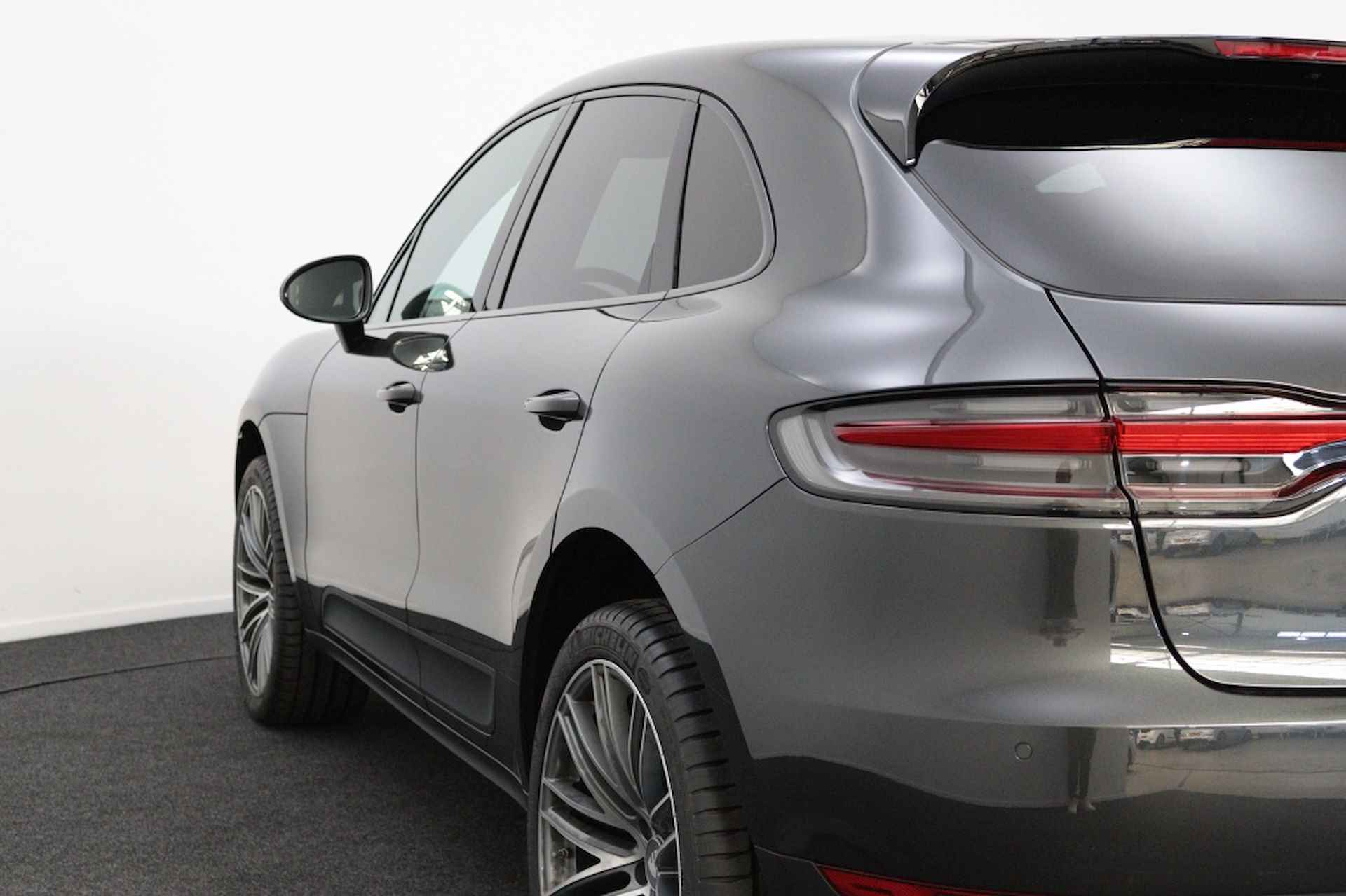 Porsche Macan 2.0 | Panorama Dak | Leder | Navigatie | Airco | Camera | - 18/53