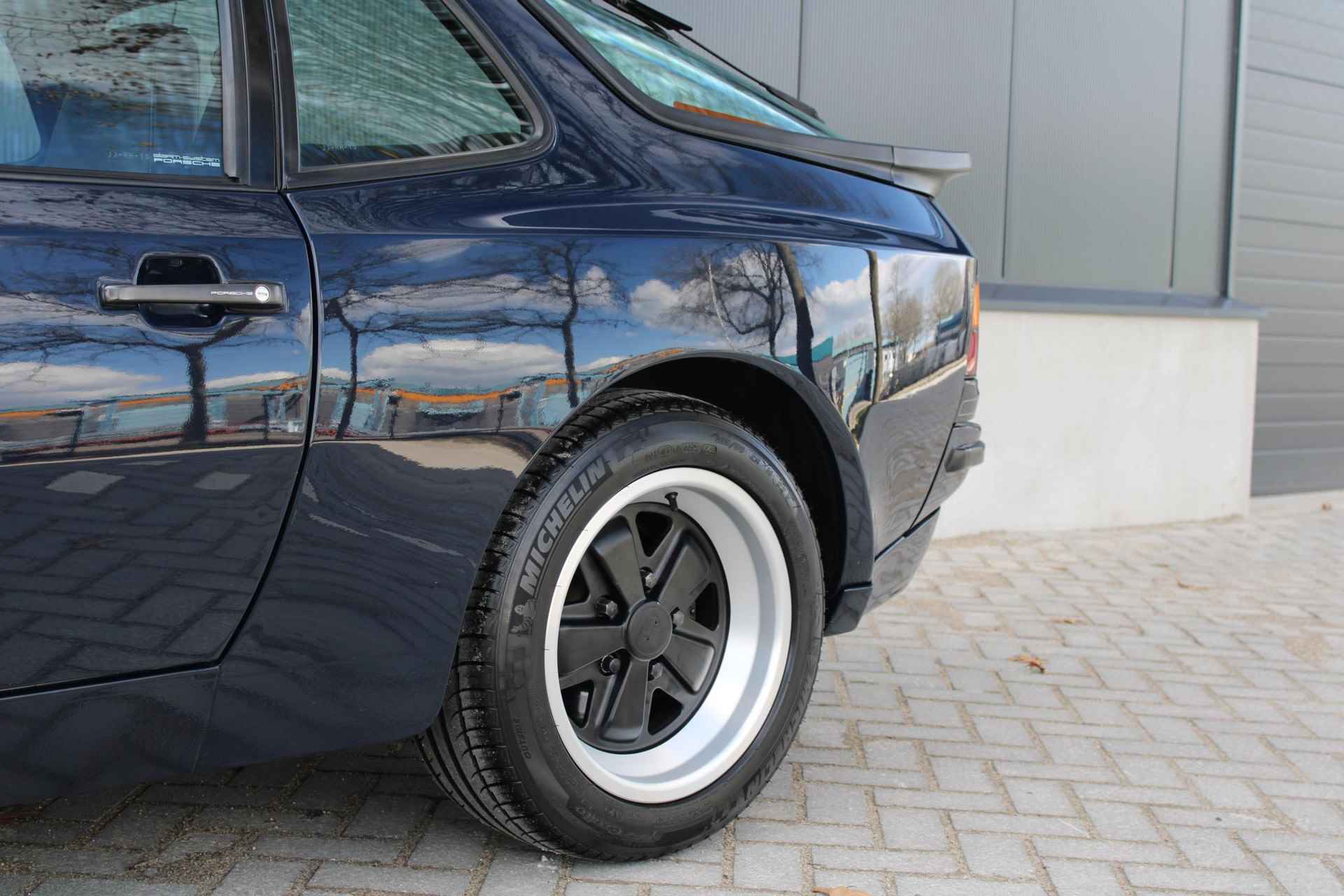 Porsche 944 Targa 2.5 | Fuchs Velgen | Uitneemb. Pan.Dak | Volleder | Voll. historie | - 11/32