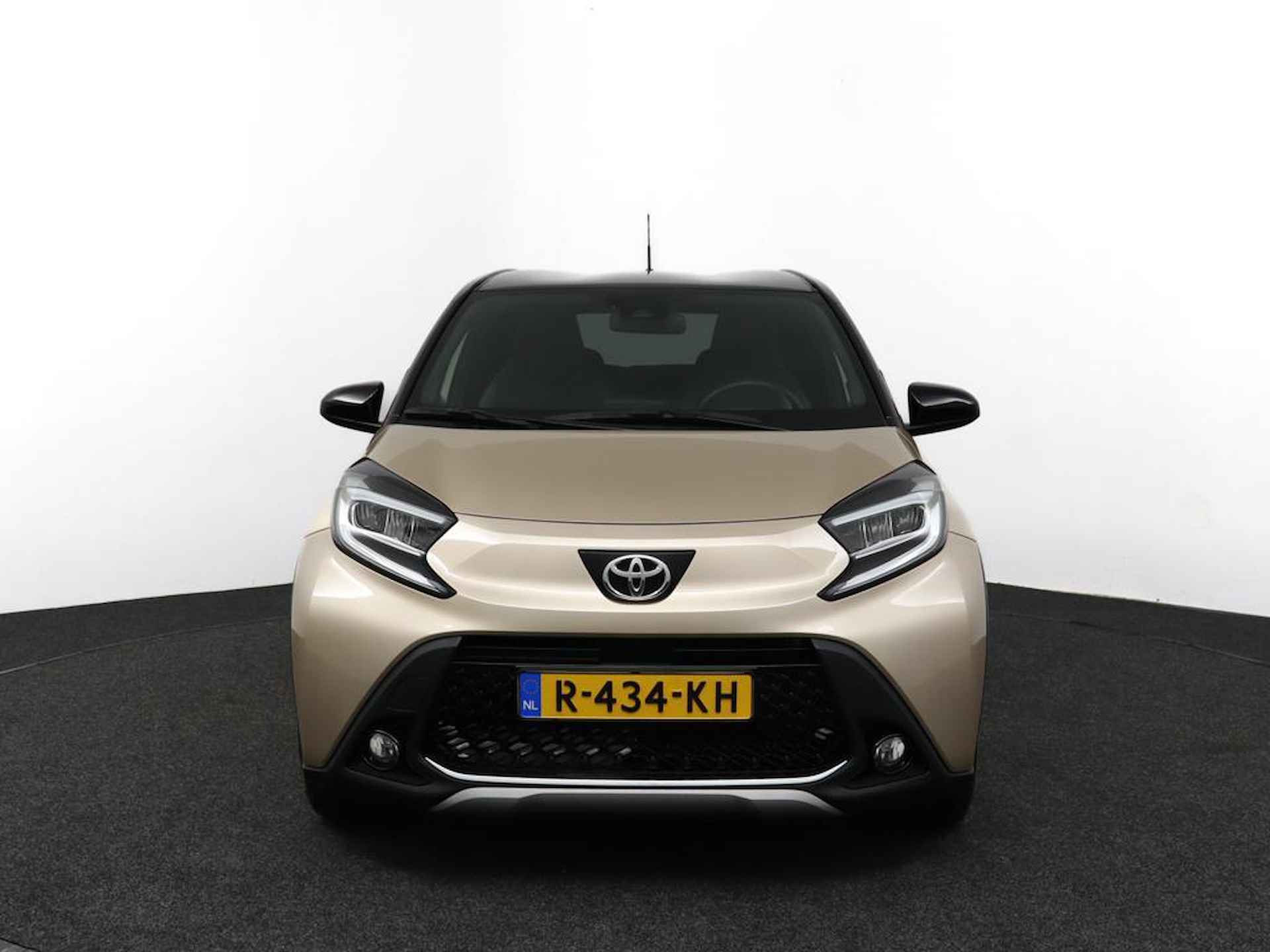 Toyota Aygo X 1.0 VVT-i MT Envy | Navigatie | Adaptive Cruise Control | Apple Carplay | Android Auto | JBL Audio | - 16/45