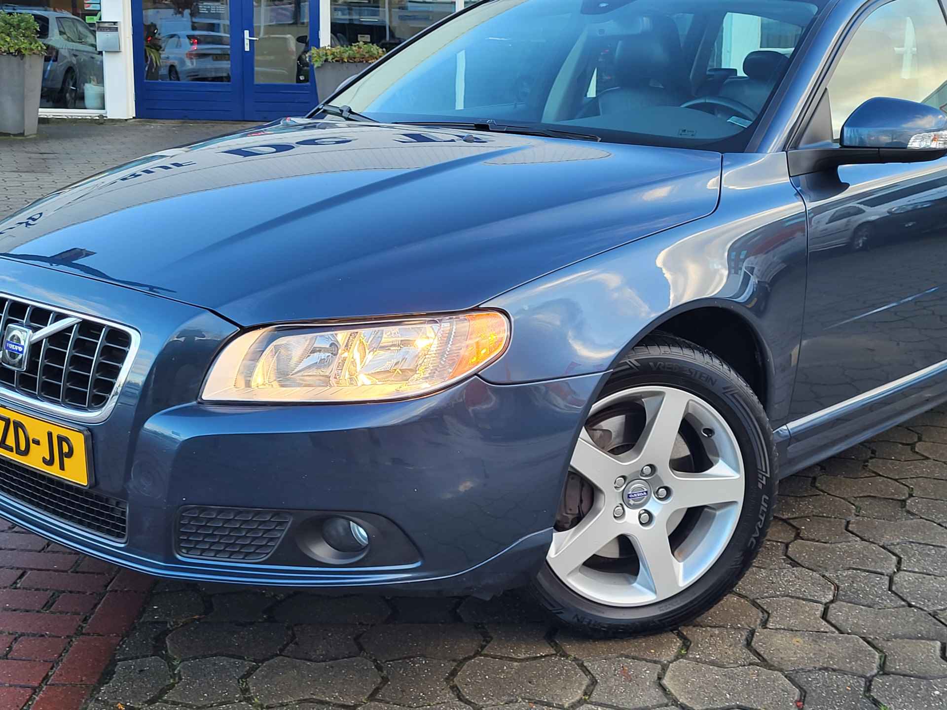 Volvo V70 2.5T Momentum LPG G3 Youngtimer! Rijklaar met beurt & garantie! - 6/32