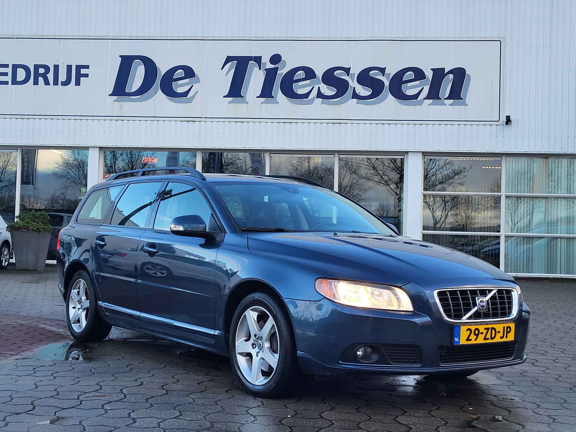 Volvo V70 2.5T Momentum LPG G3 Youngtimer! Rijklaar met beurt & garantie! - 25/32