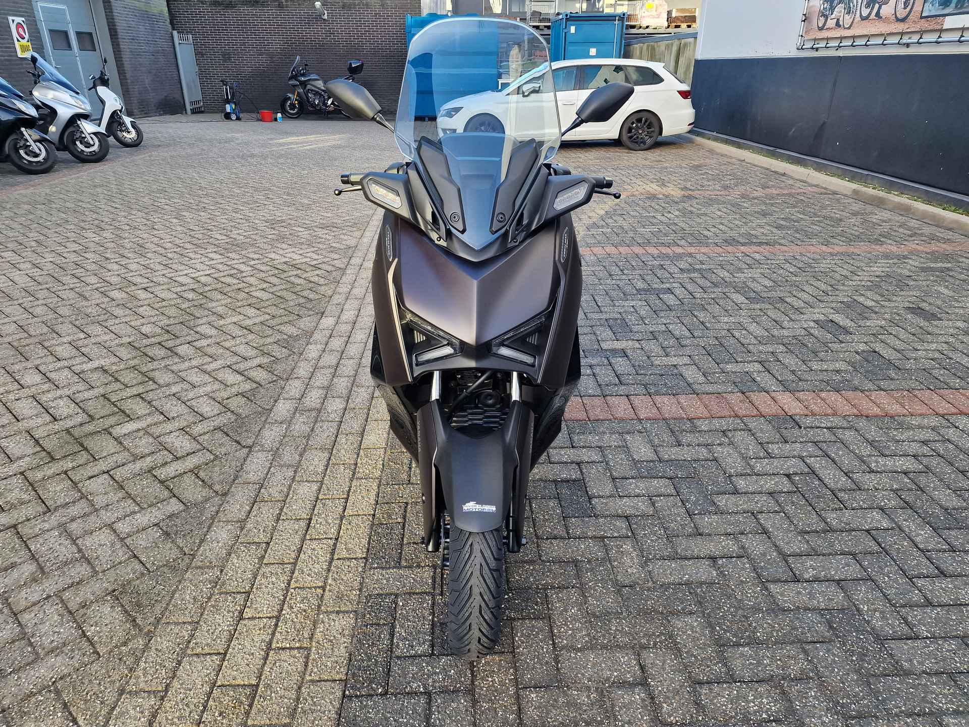 Yamaha XMAX 300 TECHMAX ABS - 7/23