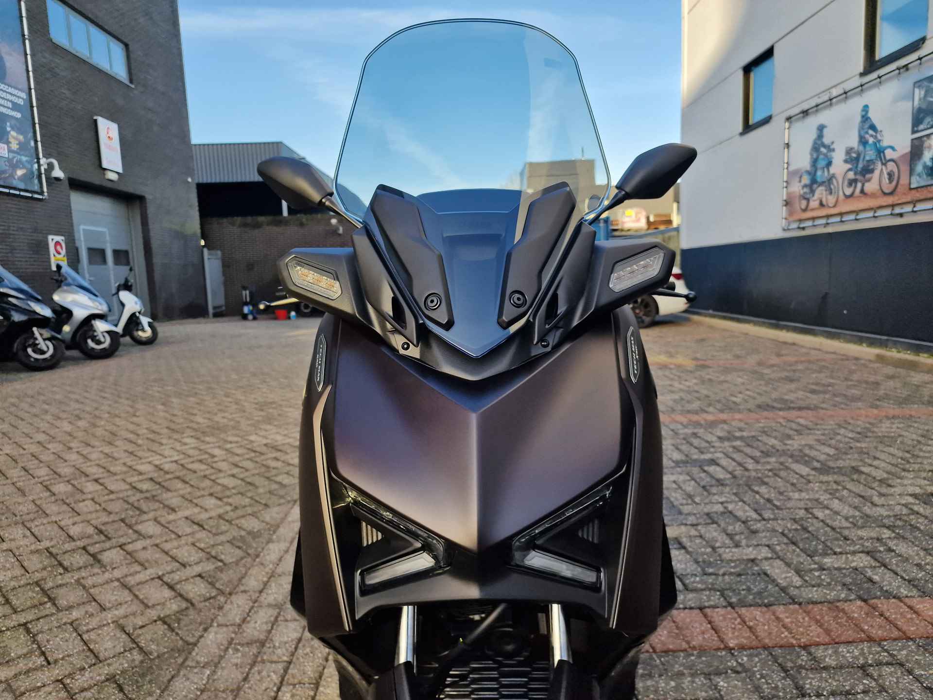 Yamaha XMAX 300 TECHMAX ABS - 8/23