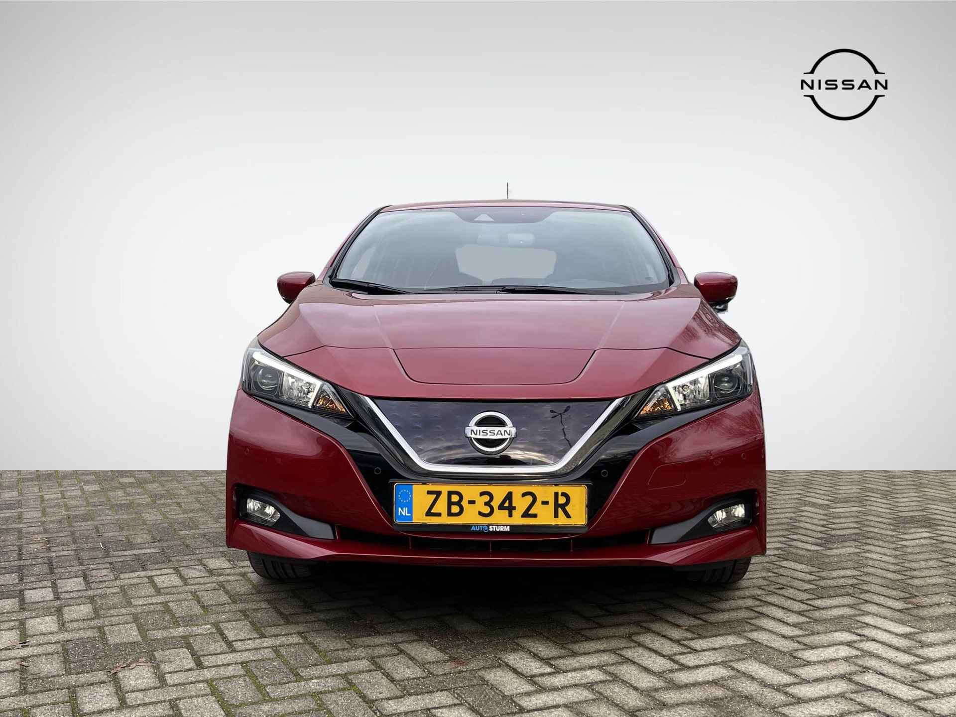 Nissan LEAF N-Connecta 40 kWh *€2.000 SUBSIDIE MOGELIJK!* | Adapt. Cruise Control | Navigatie | 360° Camera | Stuur- + Stoelverwarming | Apple Carplay/Android Auto | Rijklaarprijs! - 2/26