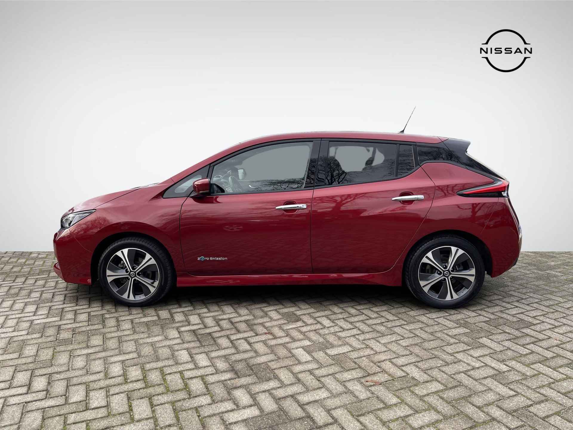 Nissan LEAF N-Connecta 40 kWh *€2.000 SUBSIDIE MOGELIJK!* | Adapt. Cruise Control | Navigatie | 360° Camera | Stuur- + Stoelverwarming | Apple Carplay/Android Auto | Rijklaarprijs! - 7/26