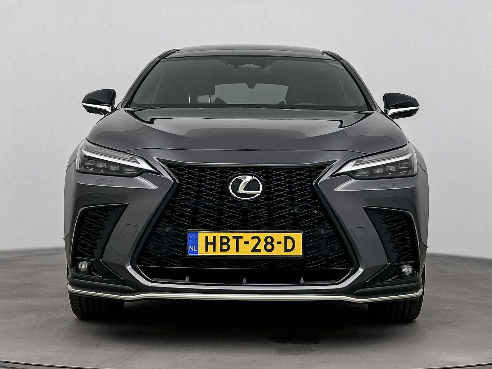 Lexus NX 450h+ AWD F Sport Line Limited | 360 Camera | Navigatie | Elektrisch glazen panorama-dak | Leder | Stoelverwarming/ventilatie | LM velgen | - 27/45