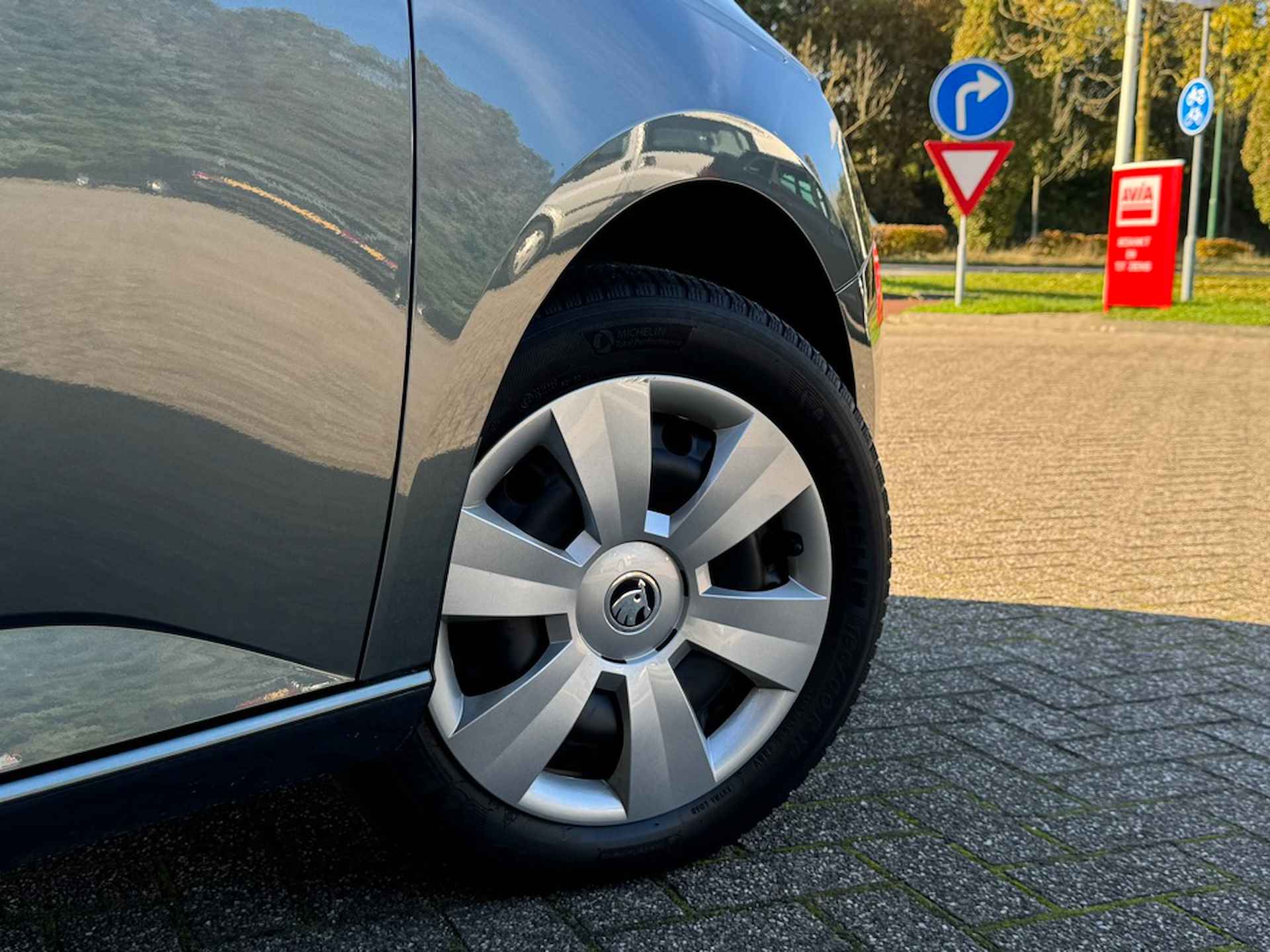 Škoda Fabia Combi 1.0 TSI Ambition | TREKHAAK | APPLE CARPLAY | Cruise Control | Climatronic | - 2/26