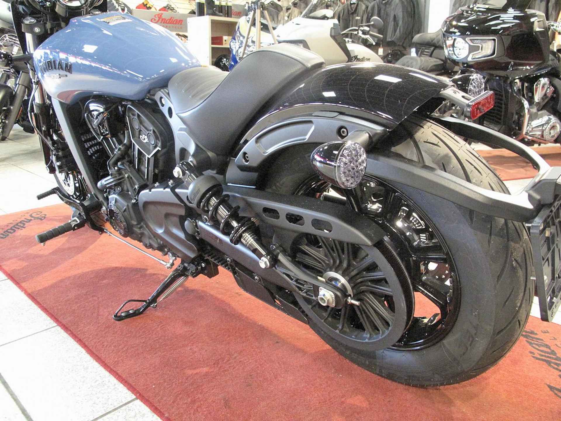 Indian Scout Rogue Official Indiasn Motorcycle Dealer - 6/11