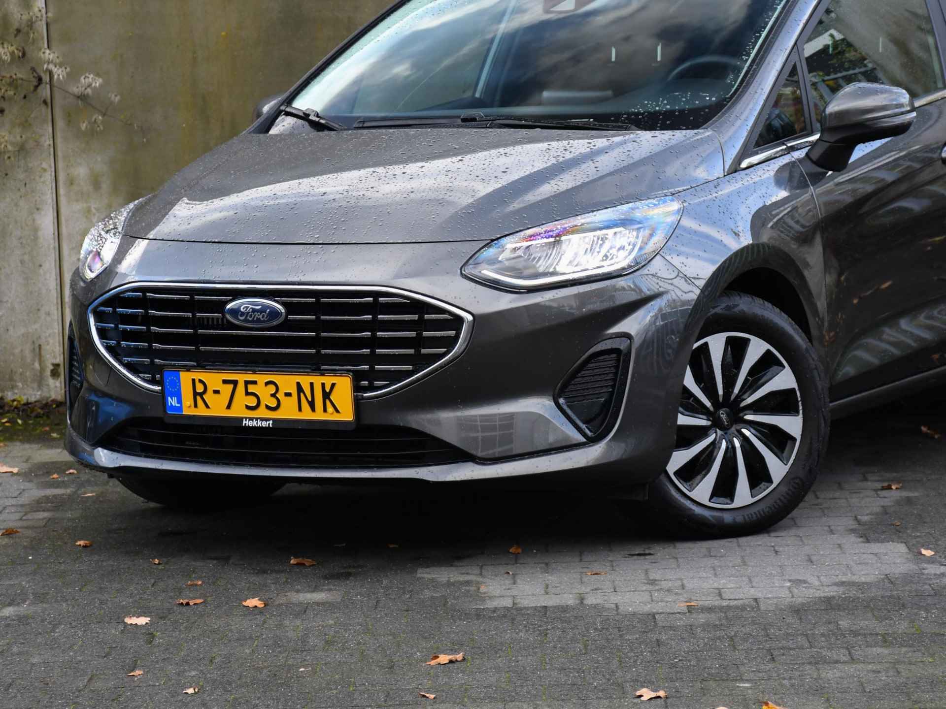 Ford Fiesta Titanium 1.0 EcoBoost Hybrid 125pk DAB | PDC ACHTER | CLIMA | CRUISE.C | PRIVACY GLASS - 2/29