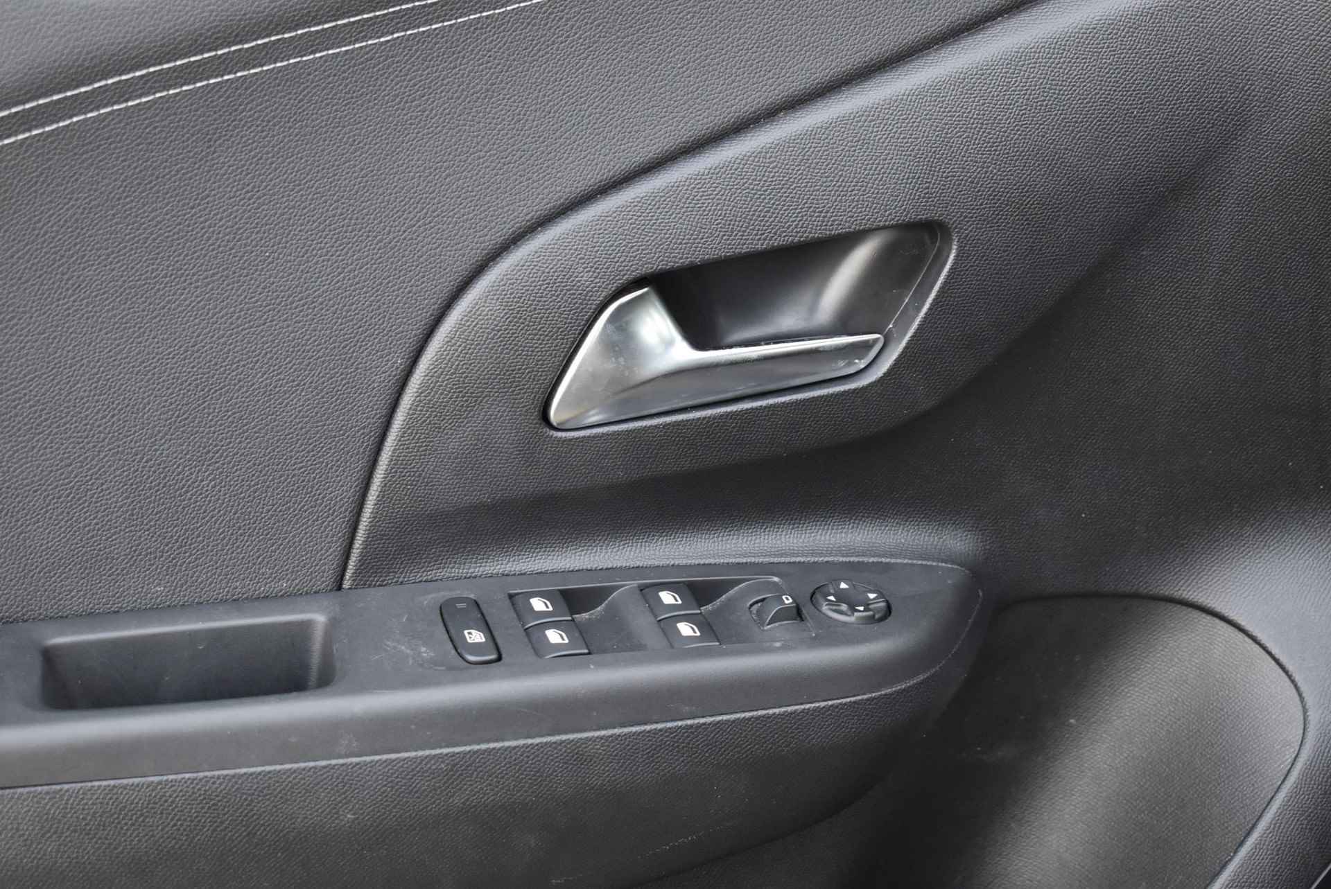 Opel Corsa 1.2 GS Line 100pk | Trekhaak | Navigatie | 16" Black gloss velgen - 17/42