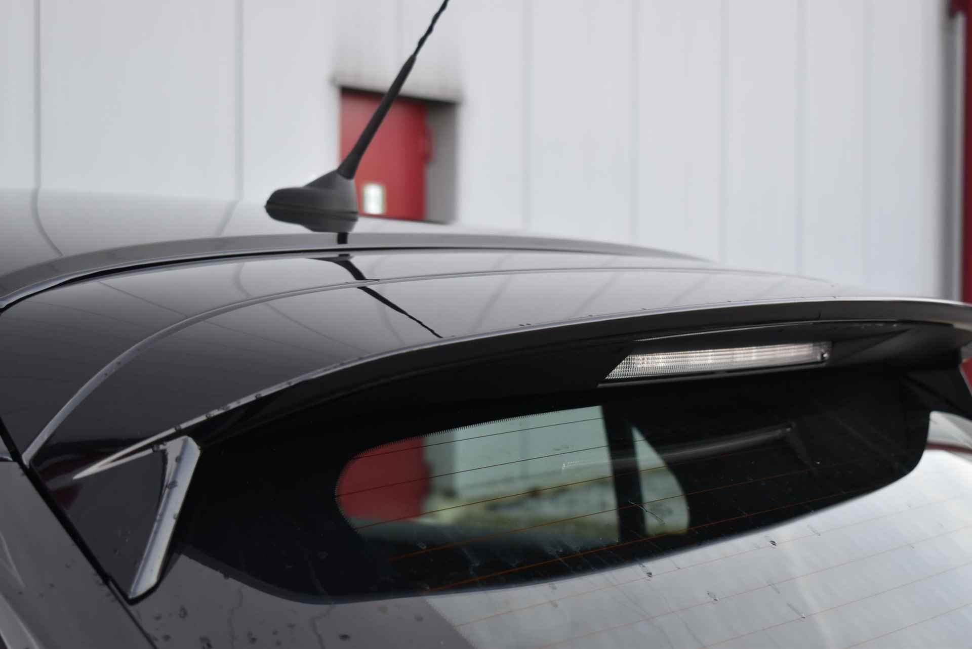 Opel Corsa 1.2 GS Line 100pk | Trekhaak | Navigatie | 16" Black gloss velgen - 35/42