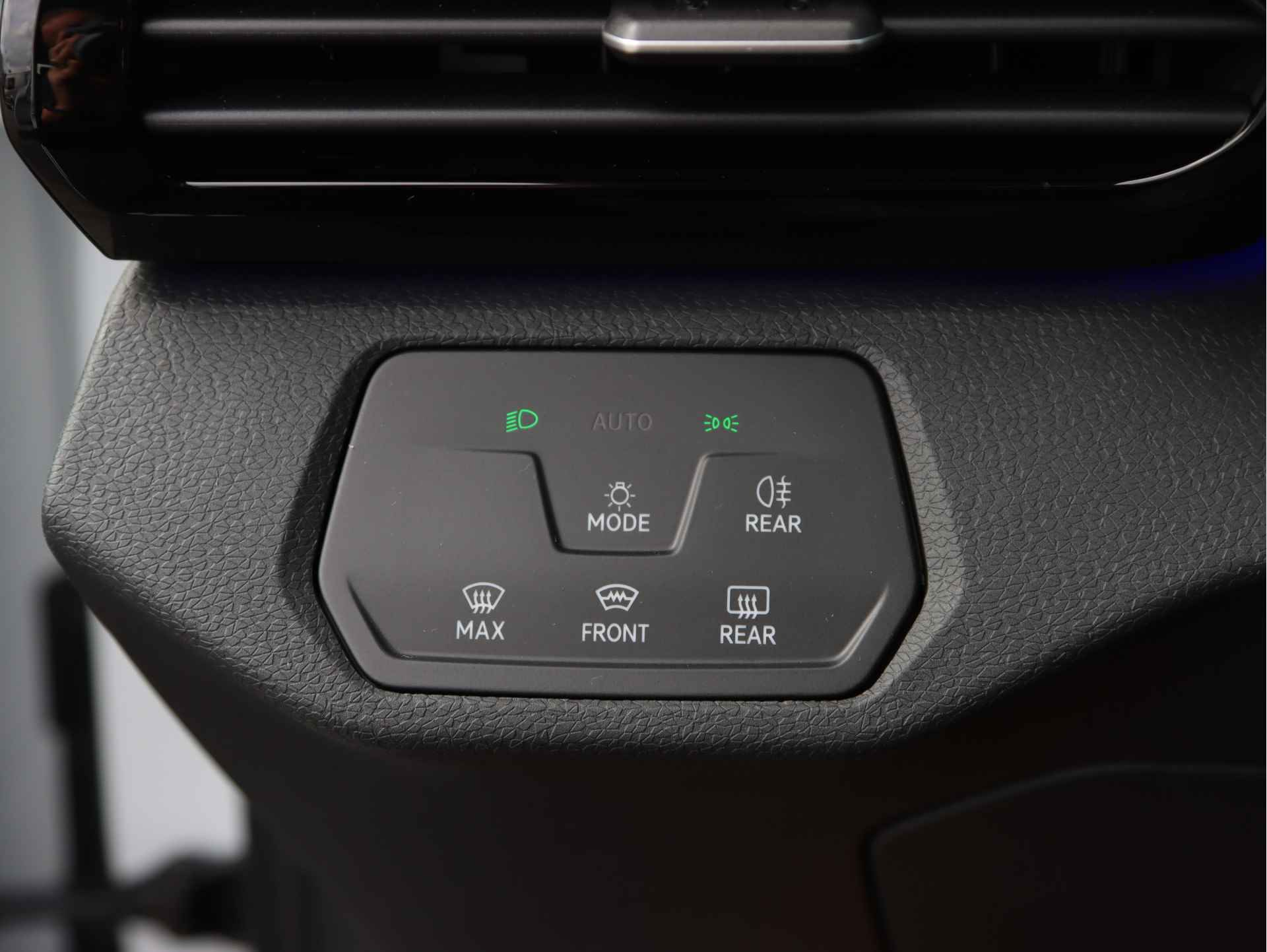 Volkswagen ID.4 Pro 77 kWh 204pk | LED | Navigatie | Climate control | Cruise control | Stoel/stuurverwarming - 26/31