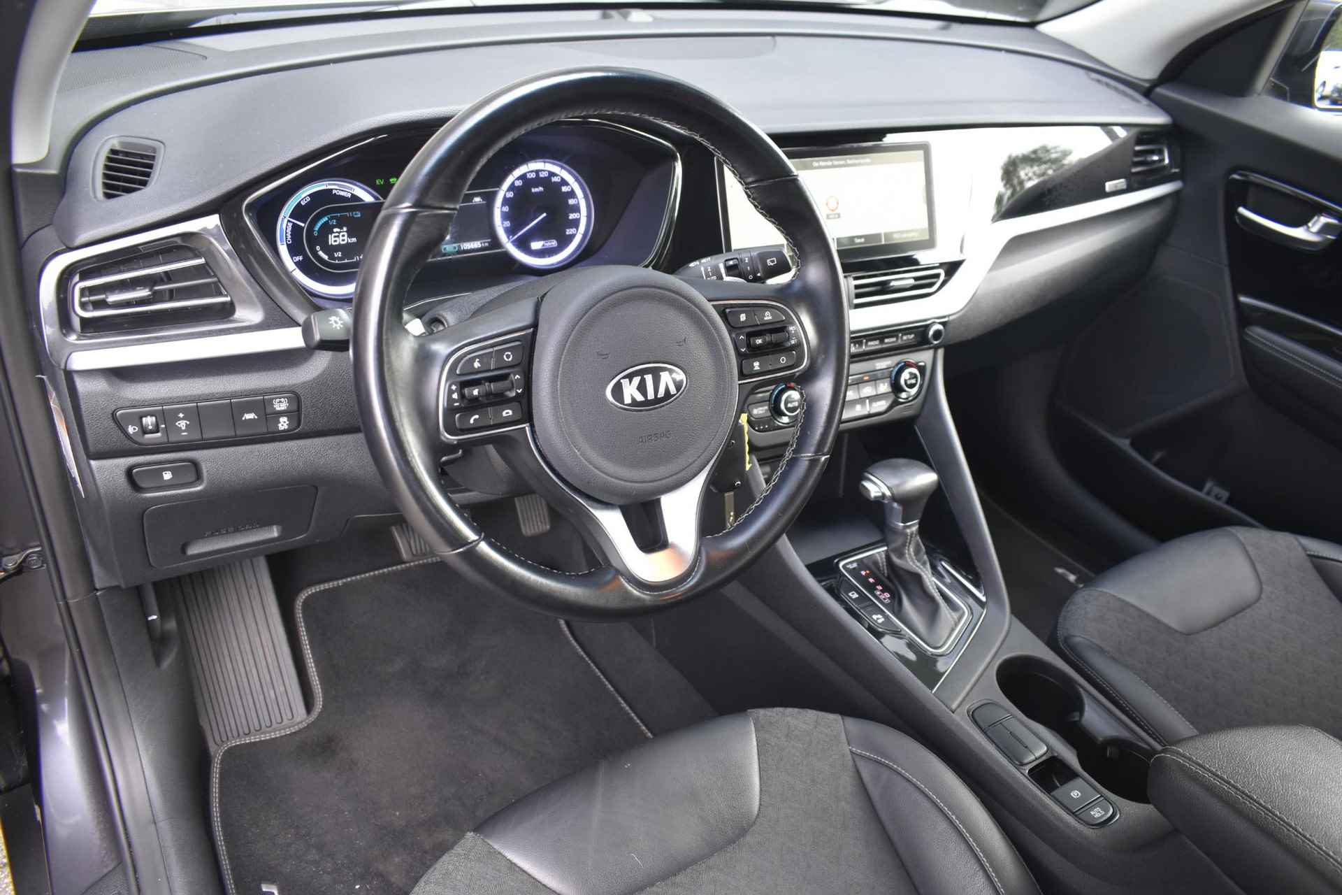 Kia Niro 1.6 GDi Hybrid DynamicLine / Facelift / Achteruitrijcamera / Navigatie / Adaptieve Cruise Control - 3/37