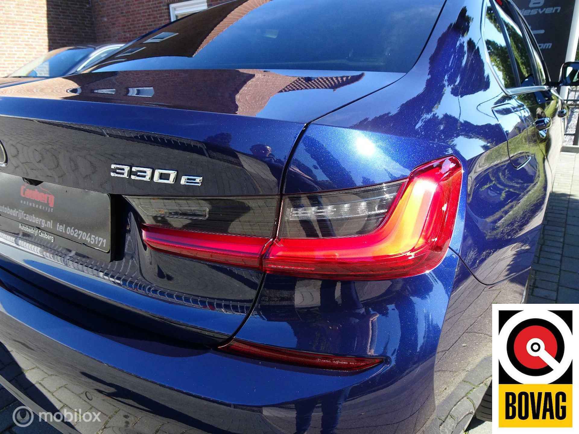 BMW 3-serie 330e M-Sport|Laser|HUD|Panorama Dak !!! - 25/27