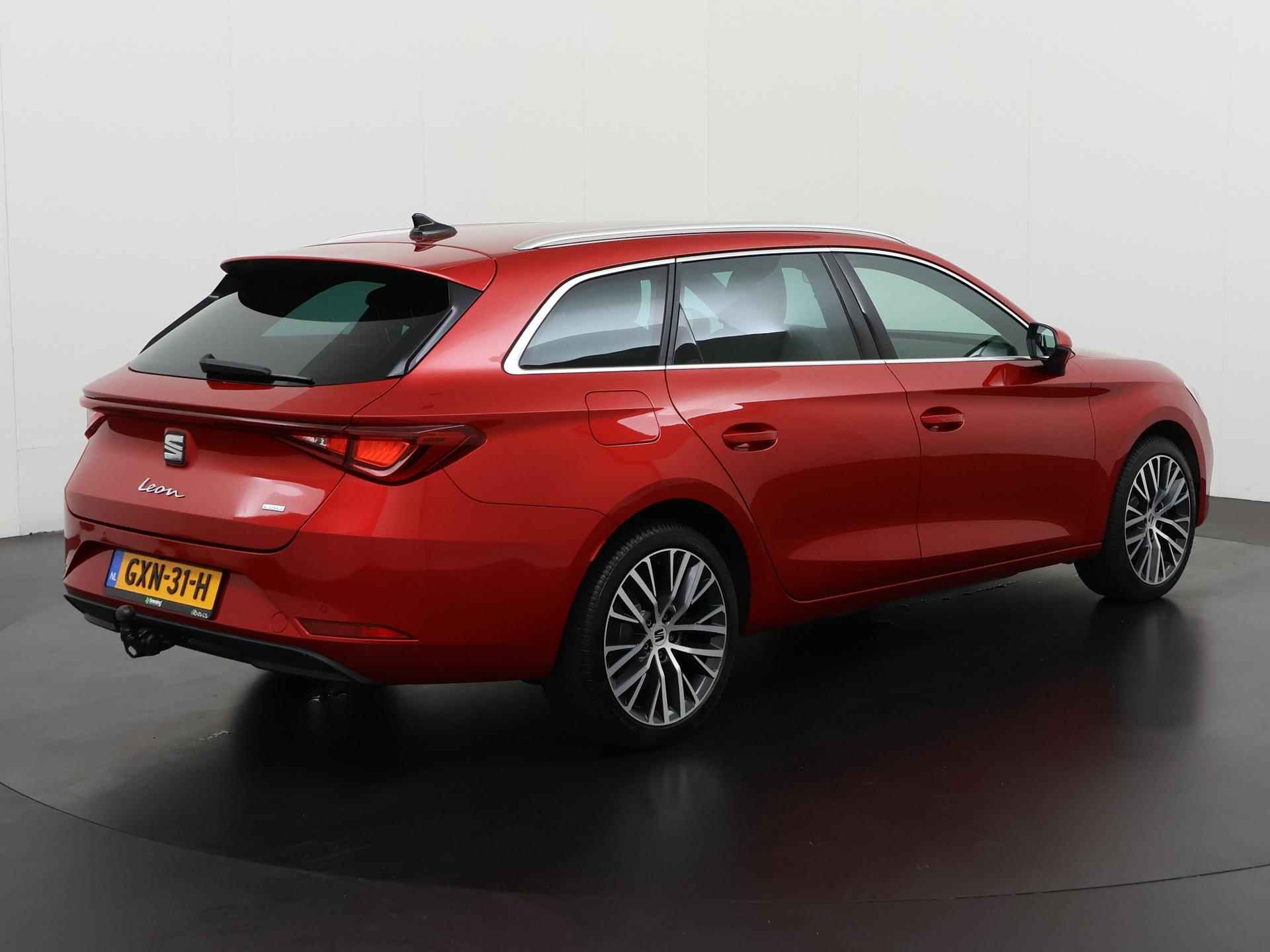 SEAT Leon Sportstourer 1.4 TSI eHybrid PHEV Xcellence | DCC | Trekhaak | Driver Pack XL | Zondag Open! - 4/47