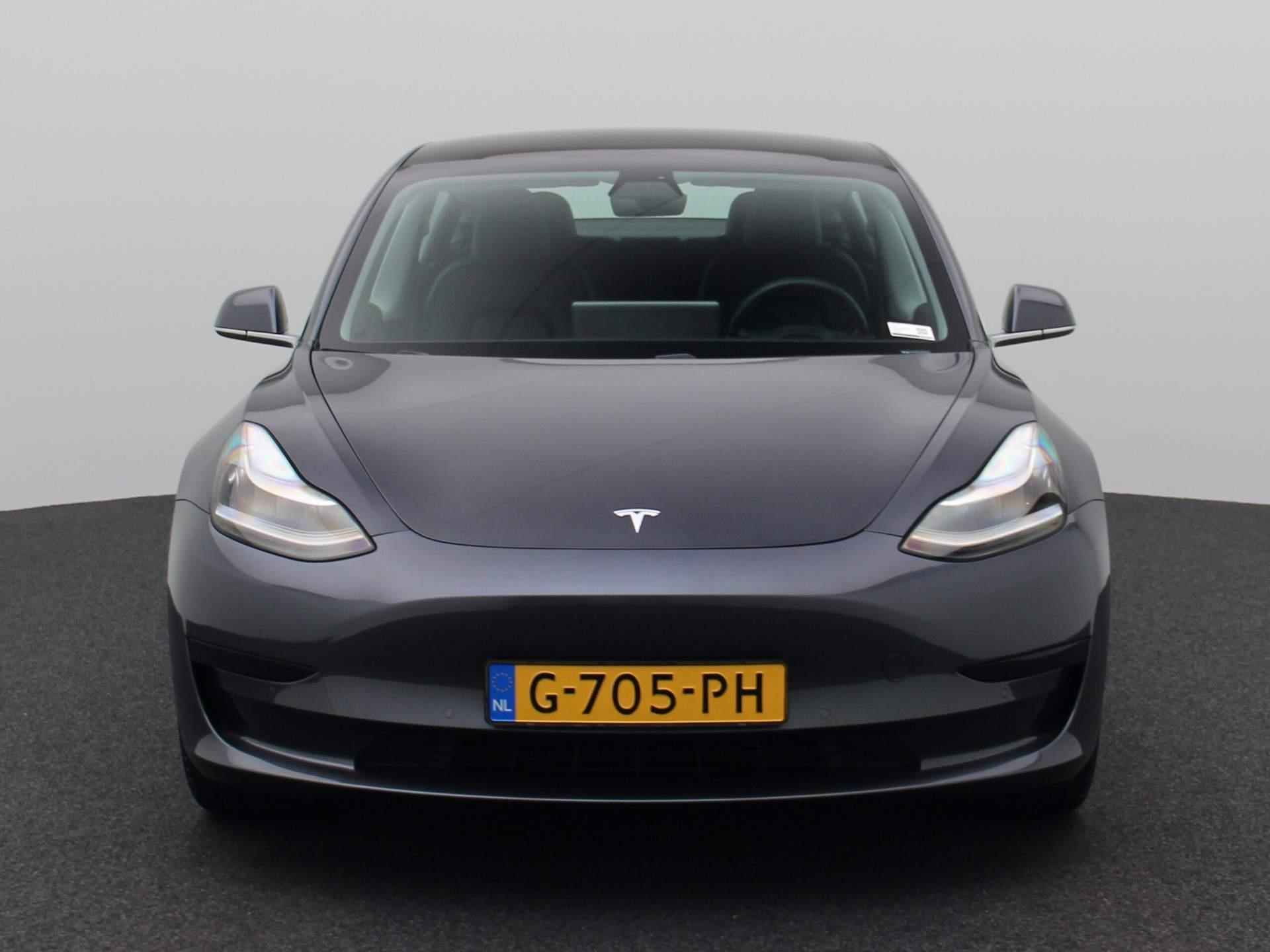 Tesla Model 3 RWD | Navi | Leder | Panorama Dak | Camera | Audio Premium | Keyless Go+Entry | 19''Inch Lichtmetalen Velgen | 12 Maand BOVAG Garantie! | - 3/39