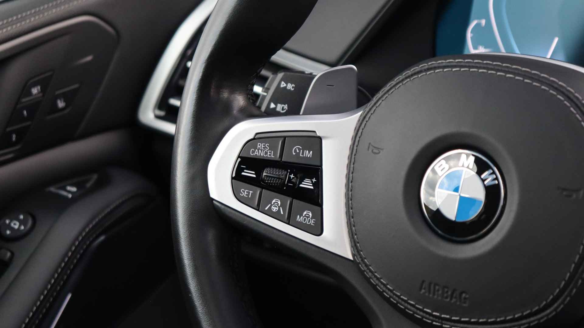 BMW X5 xDrive45e High Executive M-Sport | Harman/Kardon | Panoramadak | Head-up | Laserlight | Trekhaak | Achterasbesturing - 36/37