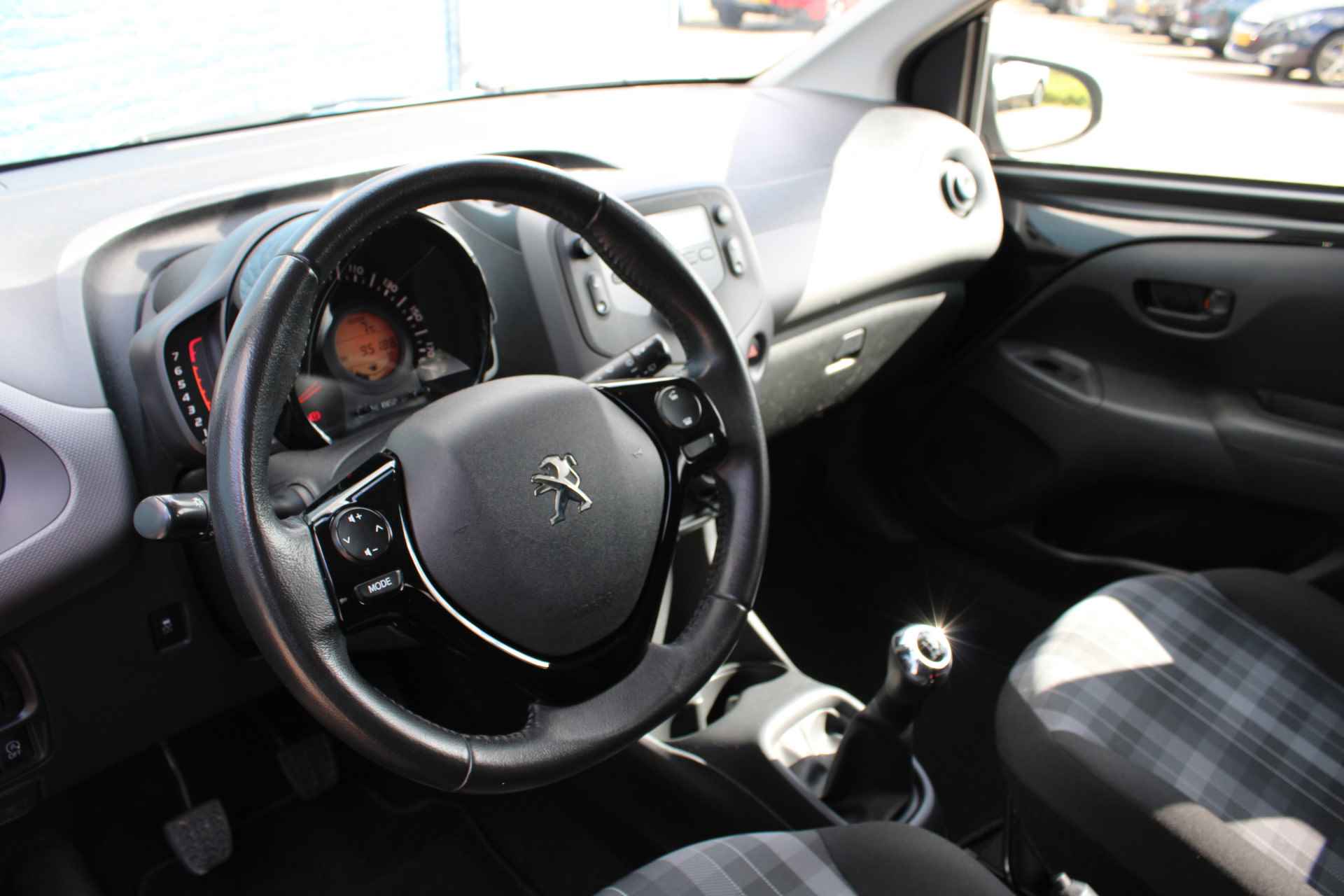 Peugeot 108 5drs1.0 e-VTi Active | Airconditioning | Bluetooth | LED | Mistlampen | - 15/25