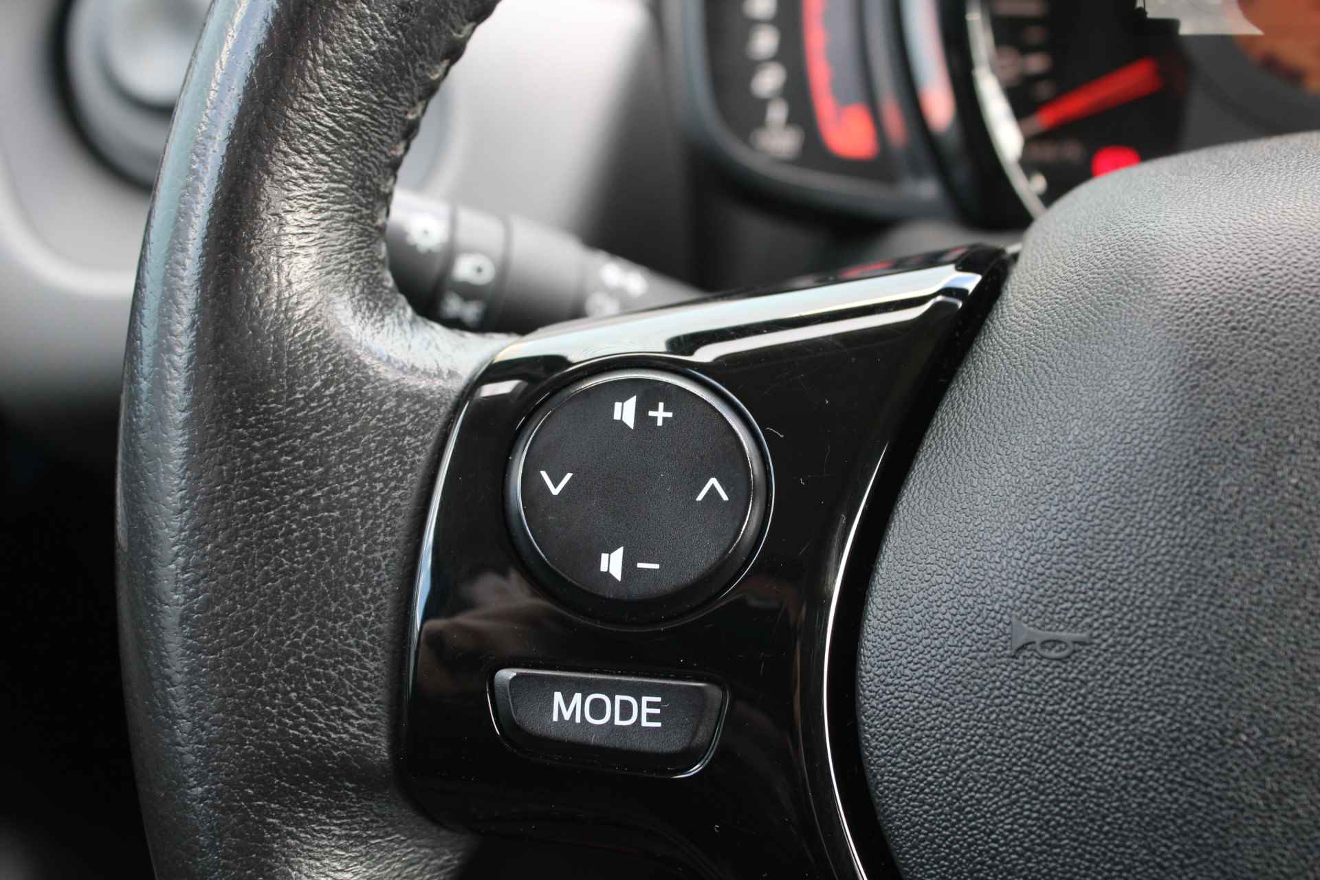 Peugeot 108 5drs1.0 e-VTi Active | Airconditioning | Bluetooth | LED | Mistlampen | - 21/25
