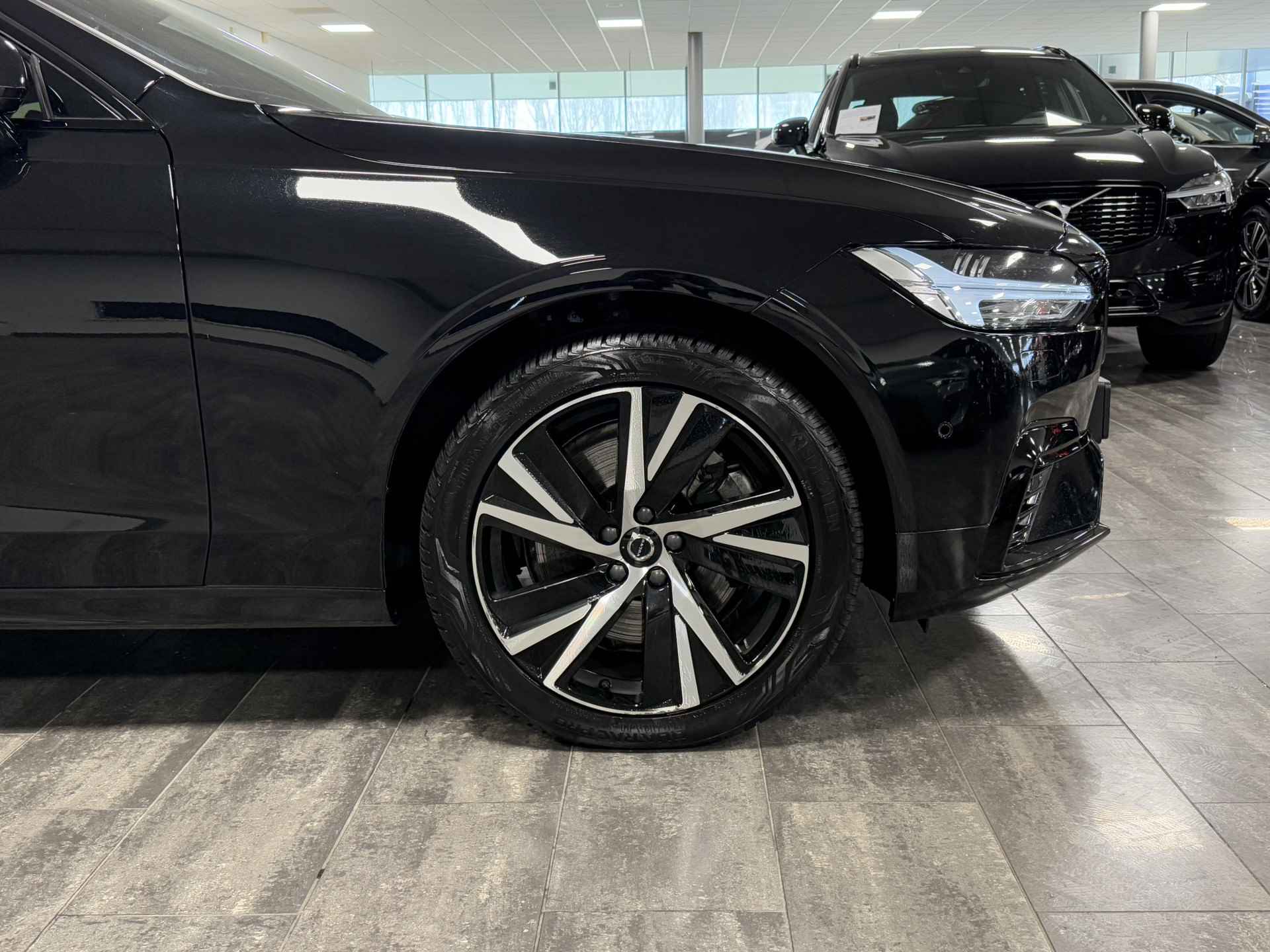 Volvo V90 V90 T6 AWD Recharge R-Design Long Range | Trekhaak | 360° Camera | All Season banden | Schuifdak | Harman Kardon | Adaptieve Cru - 5/45