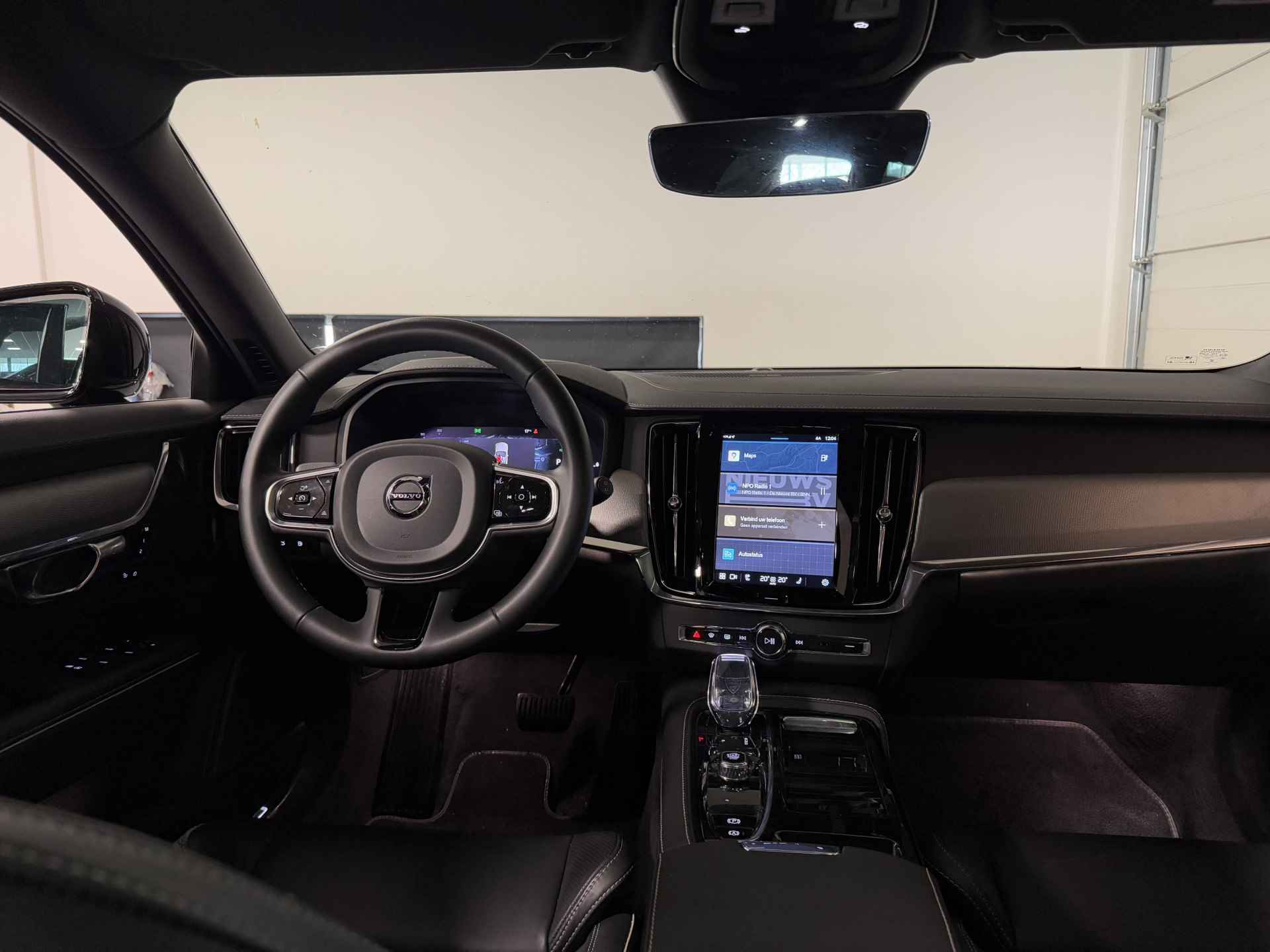 Volvo V90 V90 T6 AWD Recharge R-Design Long Range | Trekhaak | 360° Camera | All Season banden | Schuifdak | Harman Kardon | Adaptieve Cru - 16/45