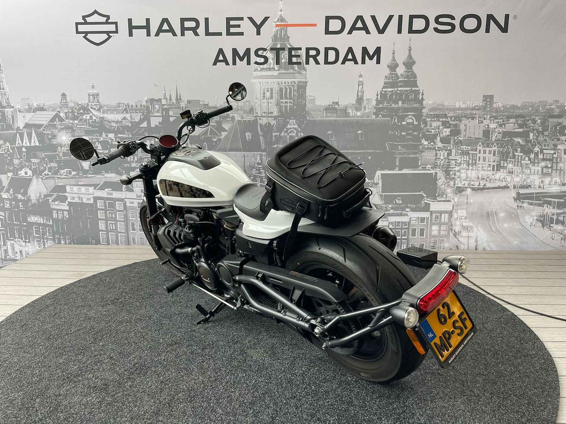 Harley-Davidson SPORTSTER S 1250 - 6/8