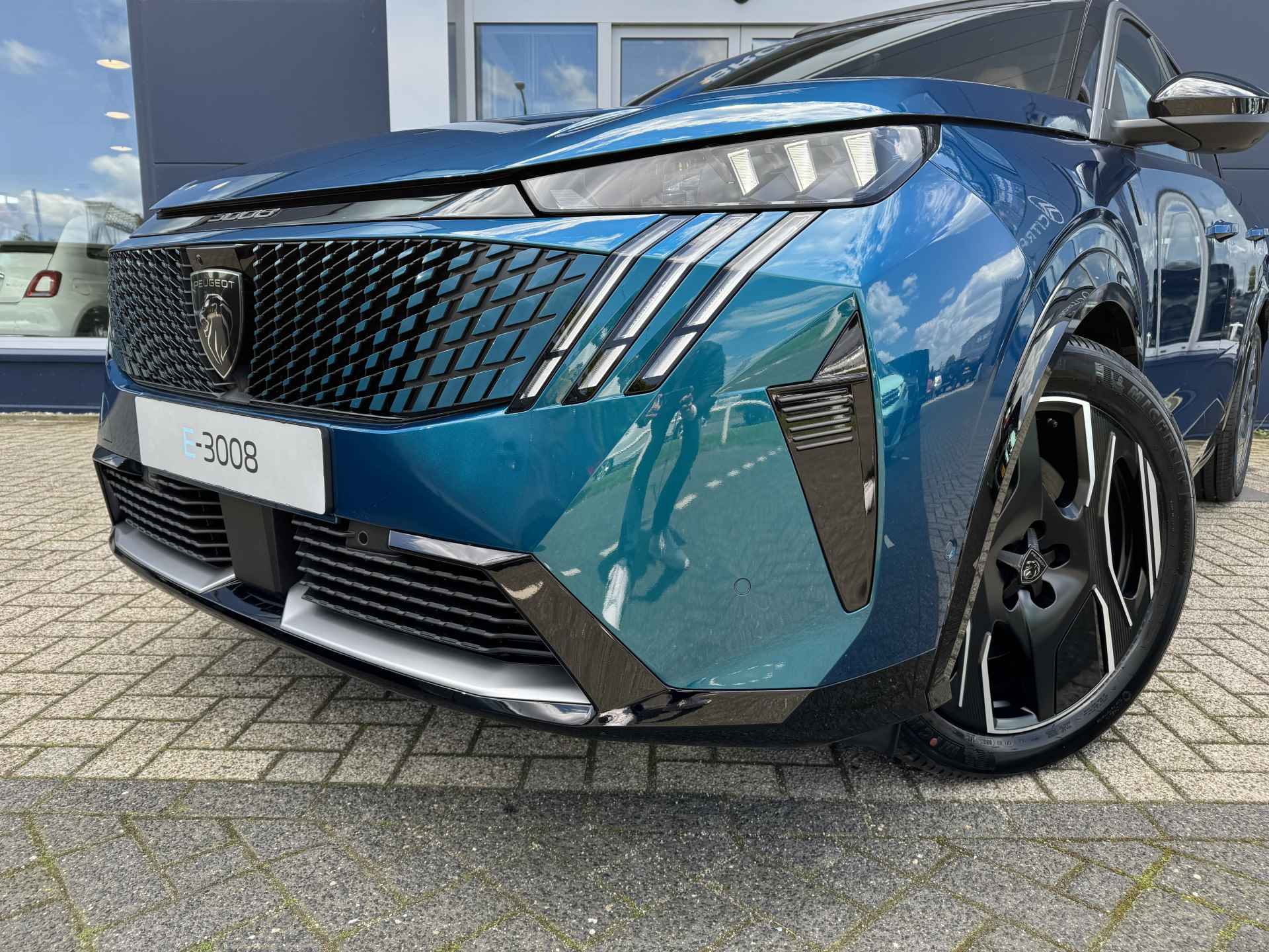 Peugeot E-3008 GT 73 kWh | Schuif/kantel dak | 360 Camera | ACC | Stoel + stuur verwarming - 3/67