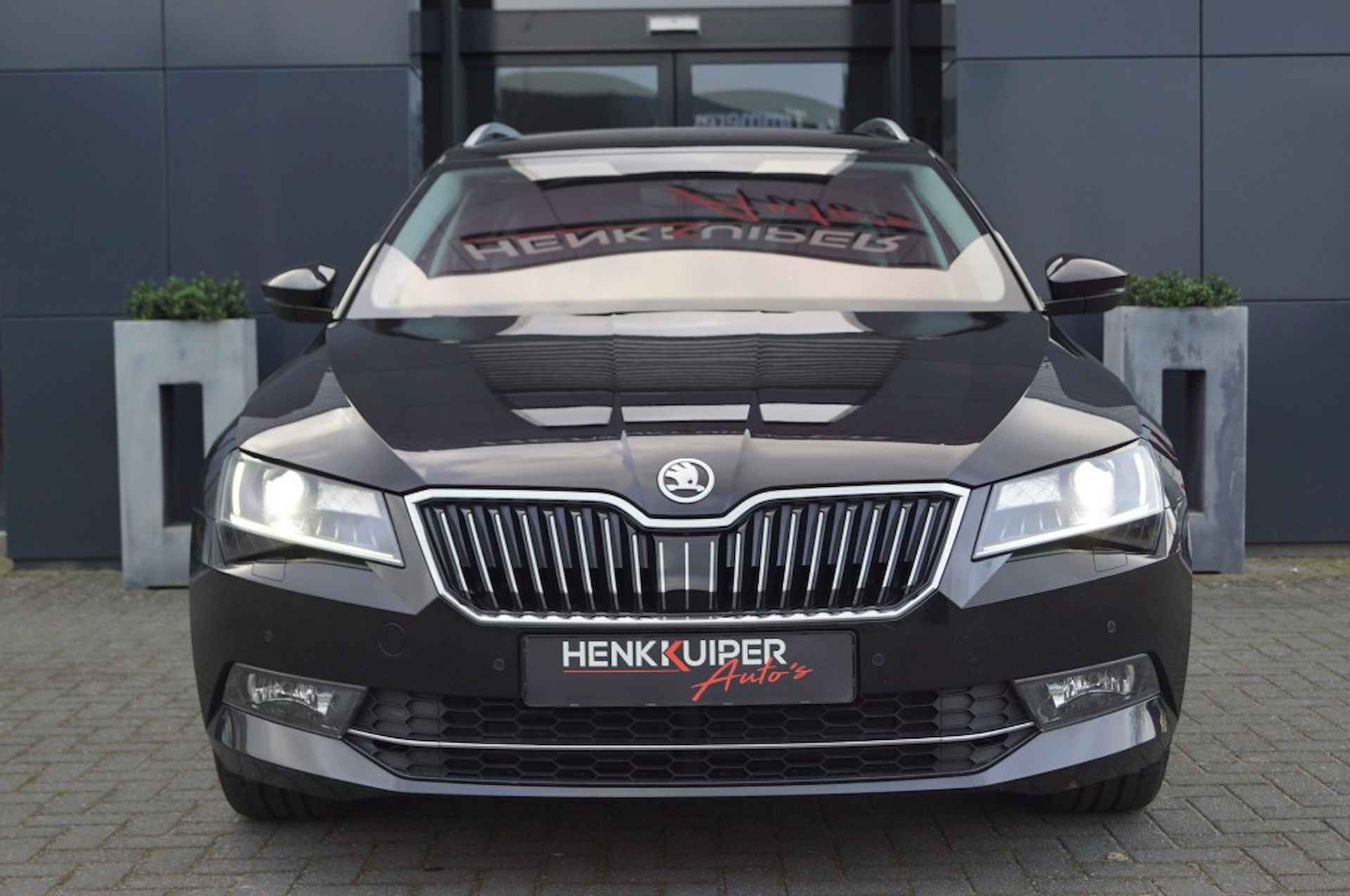 SKODA Superb 1.4 TSI DSG Style 150pk /Navi /Camera/Key-less /El. A-klep/Trekh - 7/43