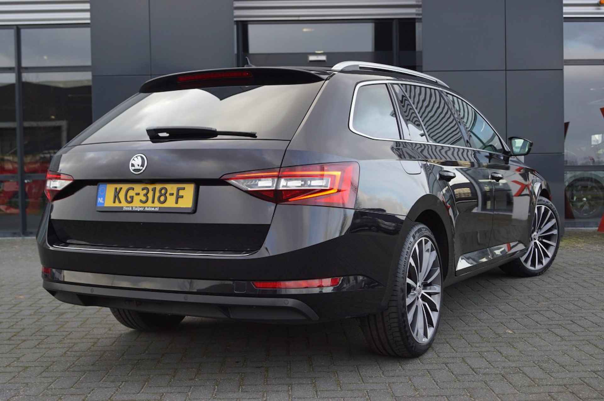 SKODA Superb 1.4 TSI DSG Style 150pk /Navi /Camera/Key-less /El. A-klep/Trekh - 9/43