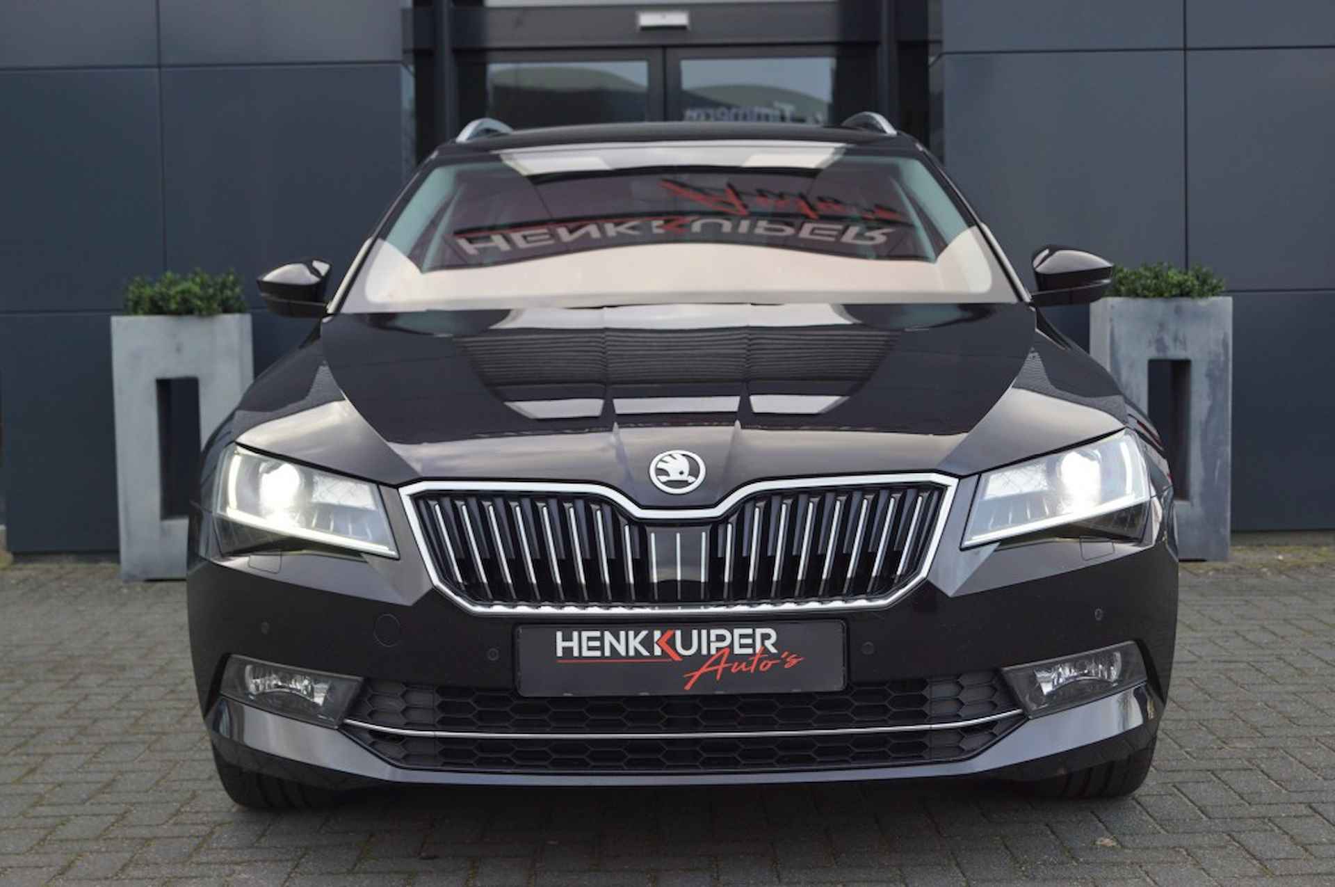 SKODA Superb 1.4 TSI DSG Style 150pk /Navi /Camera/Key-less /El. A-klep/Trekh - 31/43