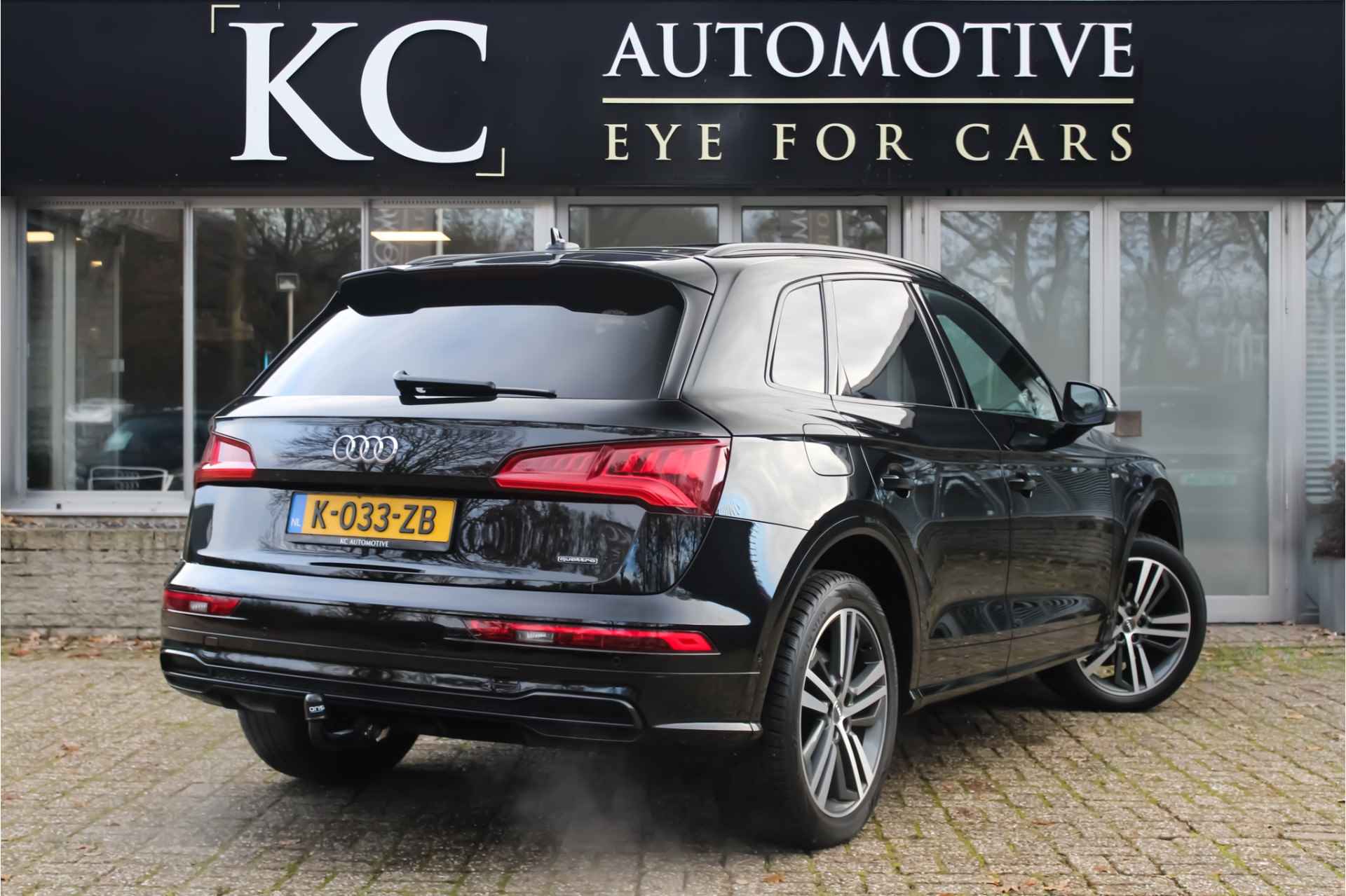 Audi Q5 2.0TFSi Quattro S Line Black | VAN: 35.950,- VOOR 34.777,- EINDEJAARSVOORDEEL: 1.173,- Pano | RS | 360 - 8/36