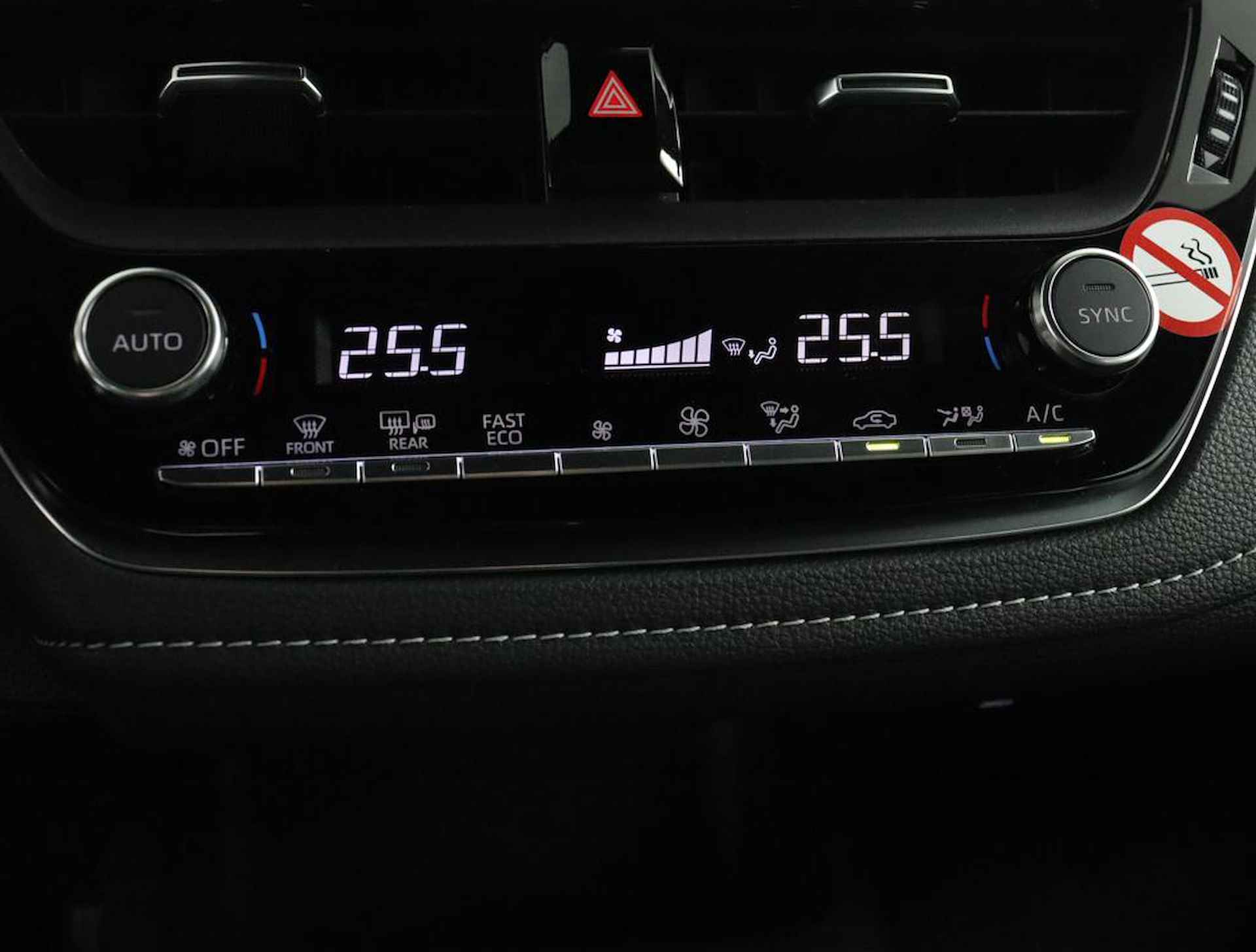 Toyota Corolla Touring Sports Hybrid 140 Active | Apple carplay & Android | Cruise control | Parkeer camera | - 7/64