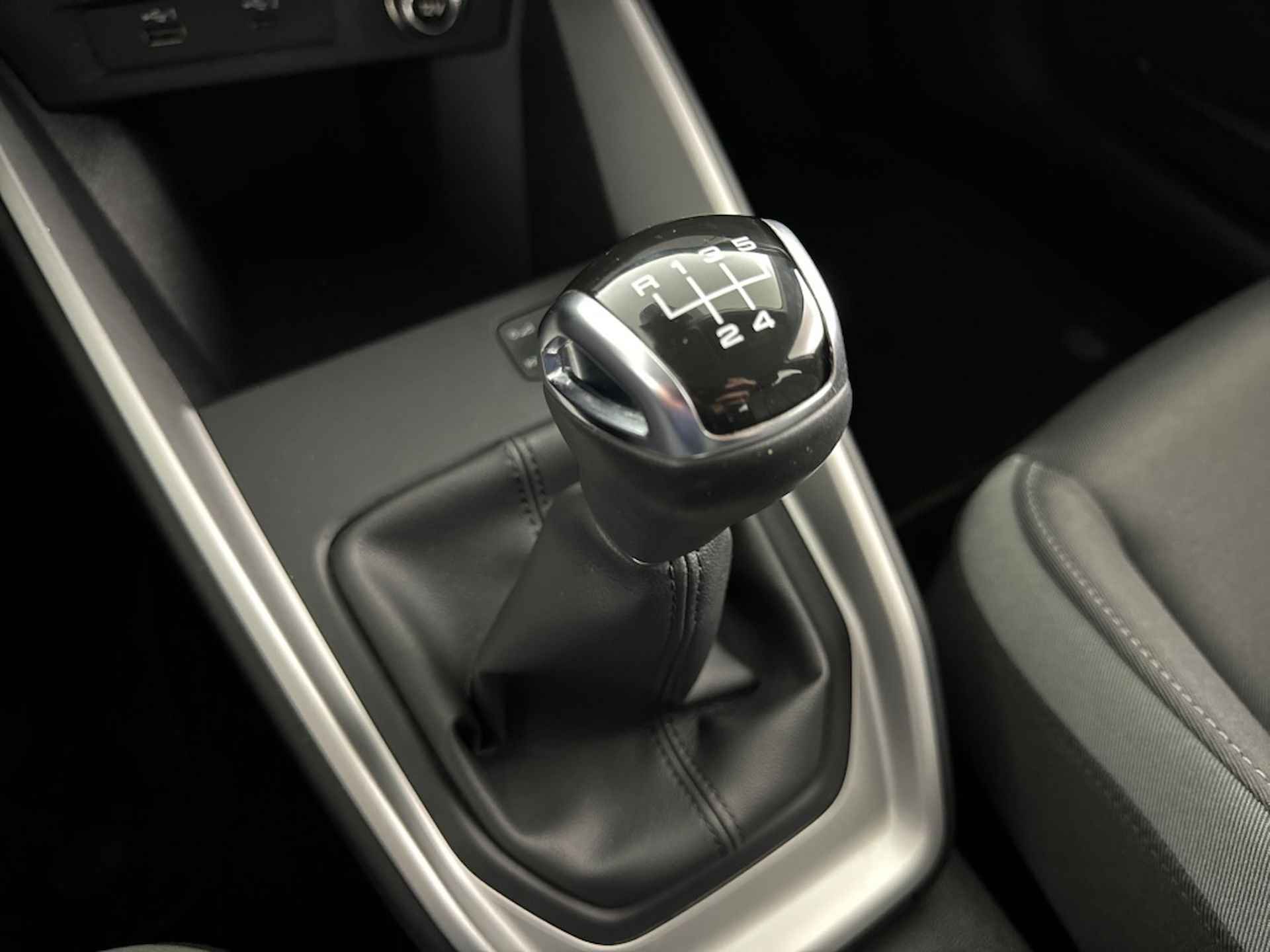 Audi A1 Sportback 25 TFSI Pro Line | Navigatie | Cruise Control | 15'' L.M. Velgen - 18/38