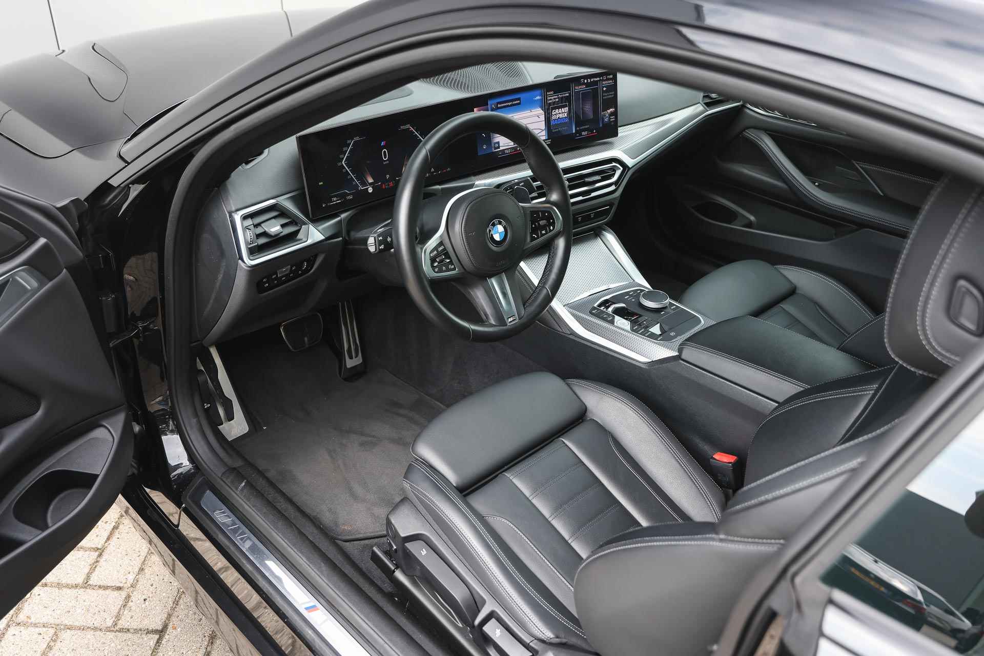 BMW 4 Serie Coupé 430i High Executive M Sport Automaat / LED / Parking Assistant / M Sportonderstel / Live Cockpit Professional / Stoelverwarming / Leder - 4/30