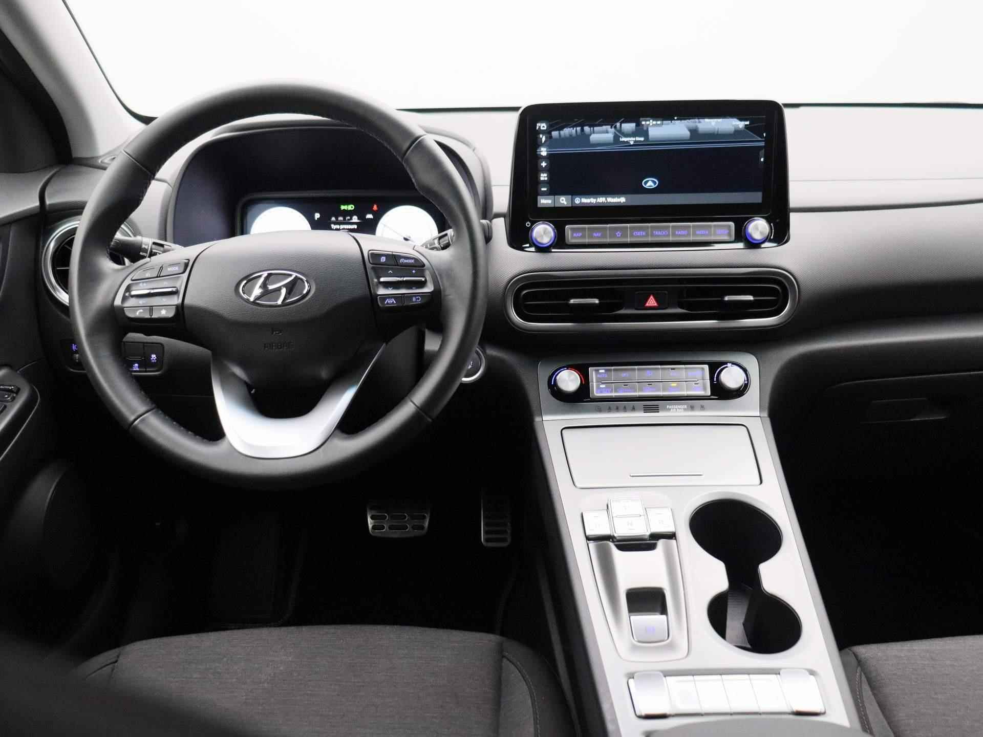 Hyundai Kona EV Fashion 39 kWh | KRELL AUDIO | NAVIGATIE | ACHTERUITRIJCAMERA | APPLE CARPLAY / ANDROID AUTO | CLIMATE CONTROL | PARKEERSENSOREN | LICHTMETALEN VELGEN | LANE ASSIST | - 3/41