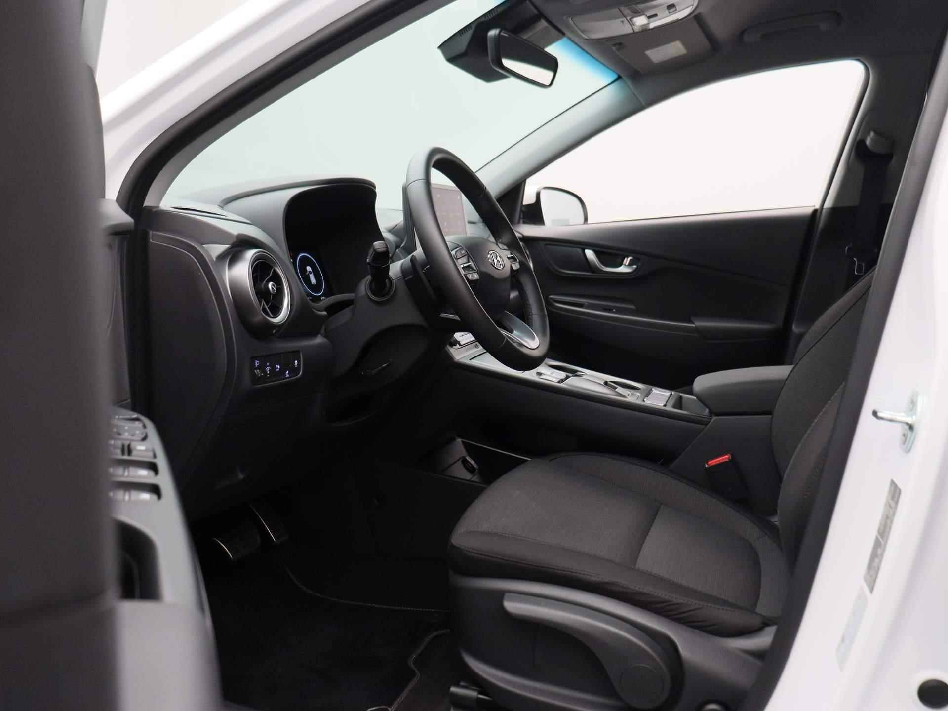 Hyundai Kona EV Fashion 39 kWh | KRELL AUDIO | NAVIGATIE | ACHTERUITRIJCAMERA | APPLE CARPLAY / ANDROID AUTO | CLIMATE CONTROL | PARKEERSENSOREN | LICHTMETALEN VELGEN | LANE ASSIST | - 33/41