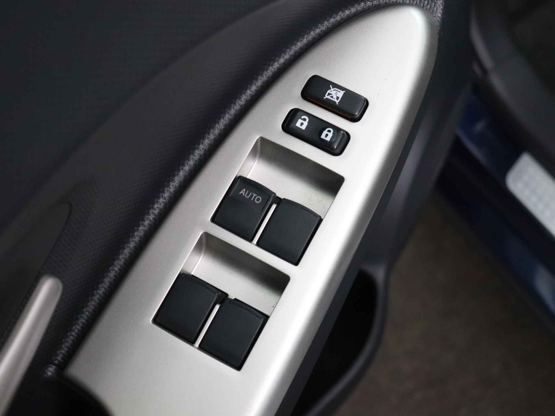 Toyota Urban Cruiser 1.3 VVT-i Dynamic | 6 Versnellingen | Bluetooth | Climate Control | - 29/38