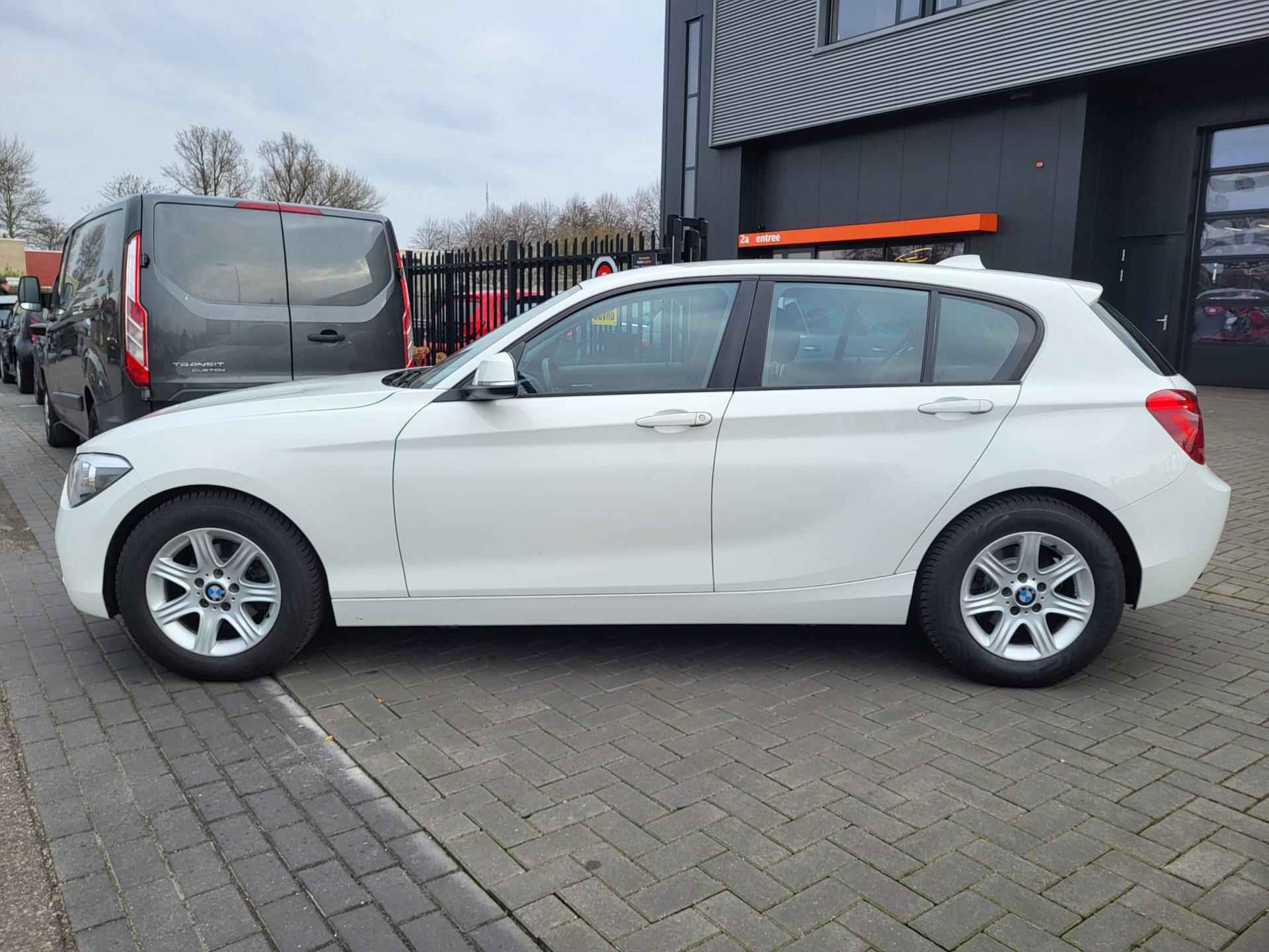 BMW 1-serie 116i Business - 4/32