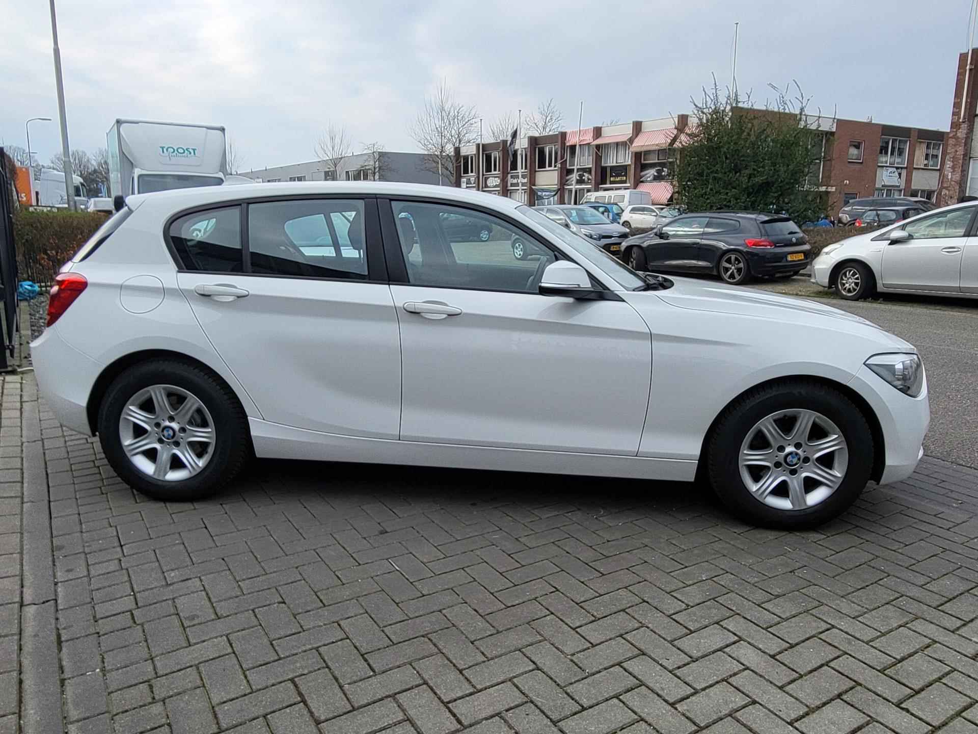 BMW 1-serie 116i Business - 9/32