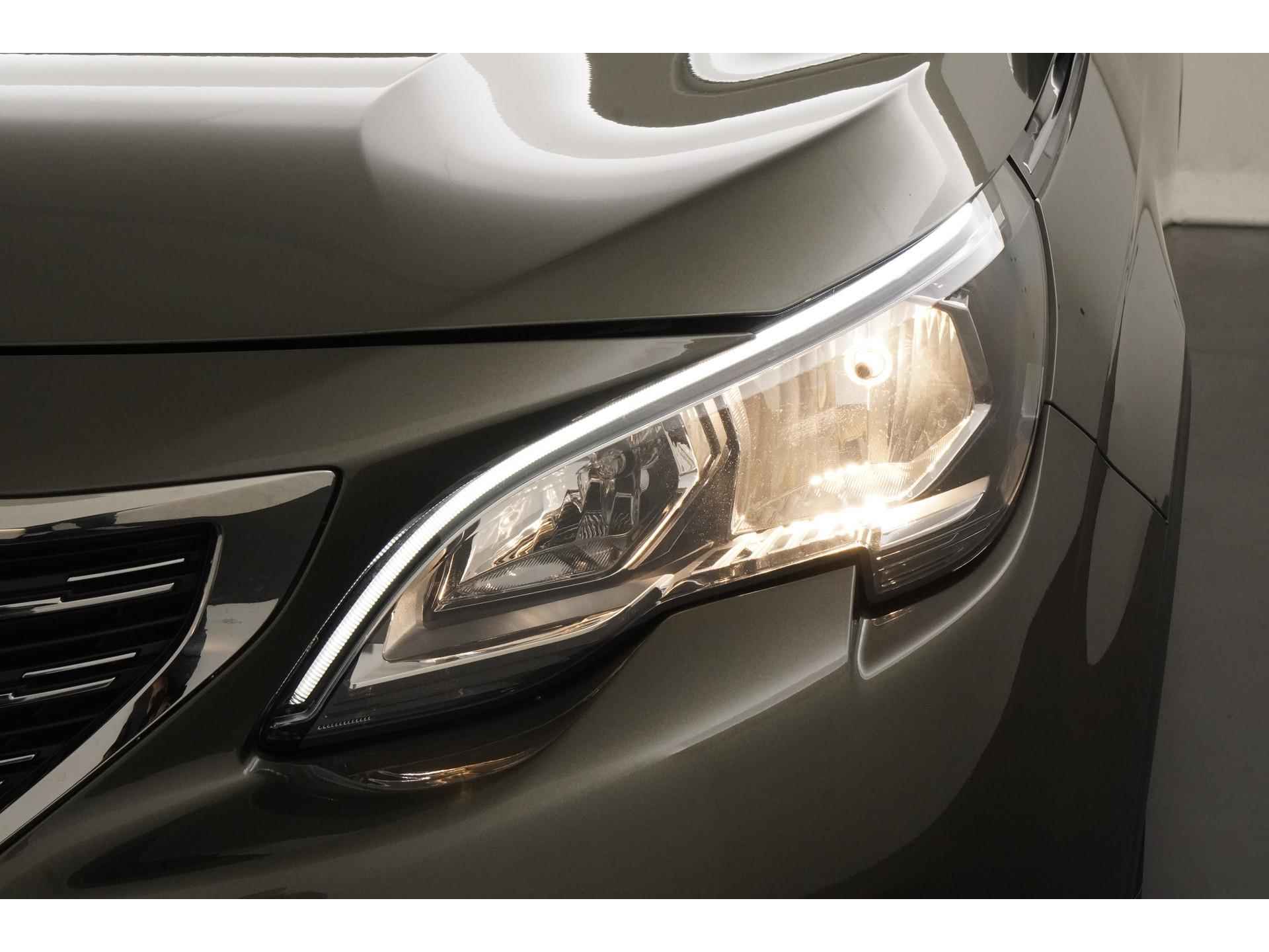 Peugeot 5008 1.6 e-THP Allure 7 Persoons | Trekhaak | 1e eigenaar | Carplay | Lane assist |  Zondag Open! - 24/44