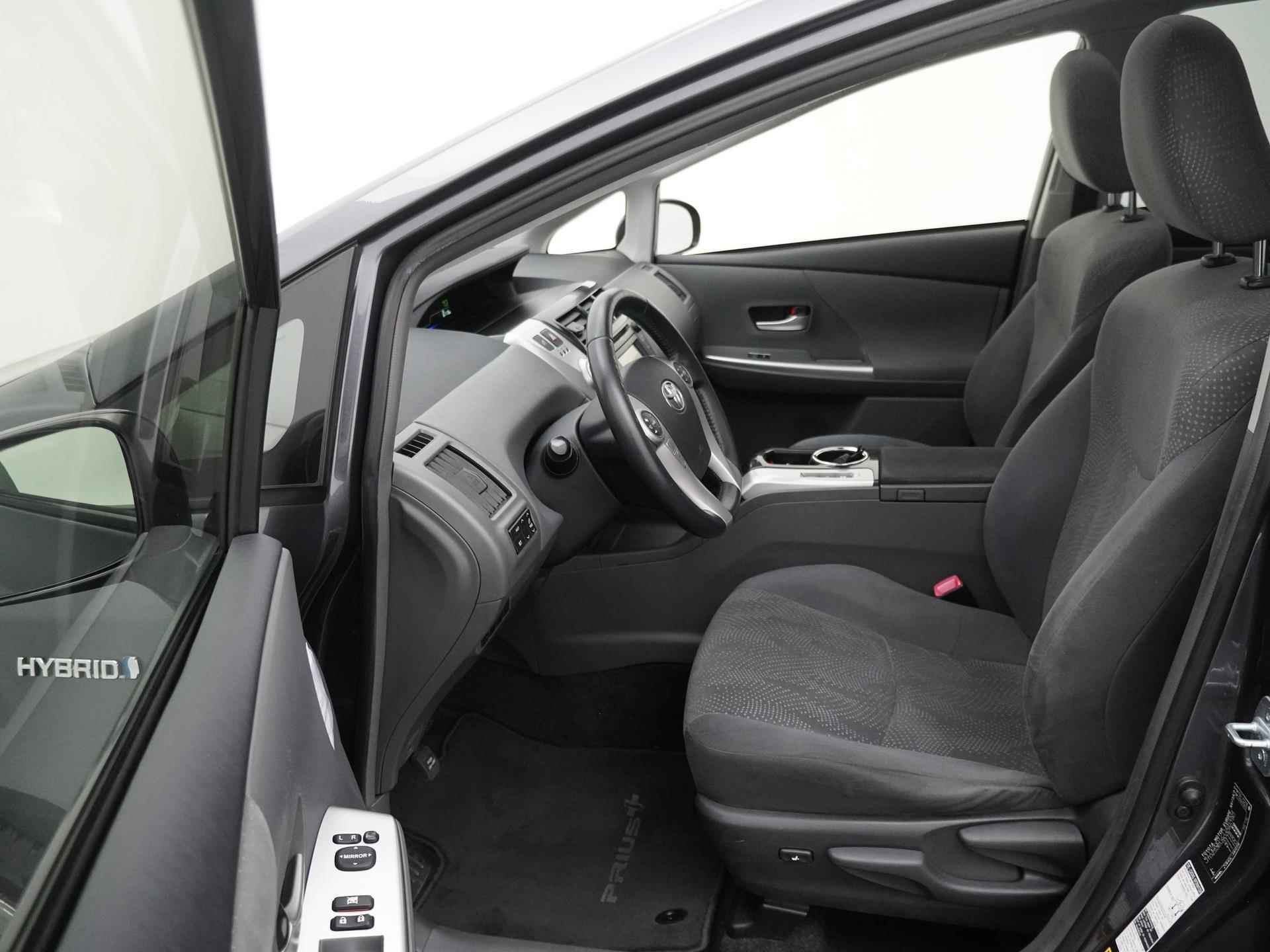 Toyota Prius Wagon 1.8 Aspiration Limited | Panoramadak | Headupdisplay | Fullmap navigatie | Trekhaak | - 25/34