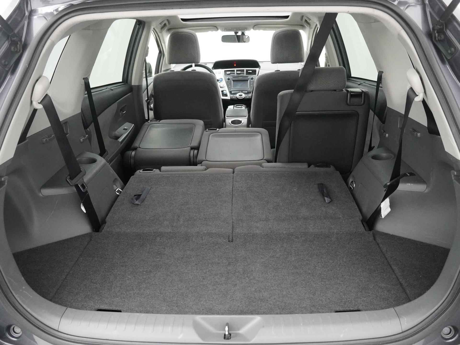 Toyota Prius Wagon 1.8 Aspiration Limited | Panoramadak | Headupdisplay | Fullmap navigatie | Trekhaak | - 31/34