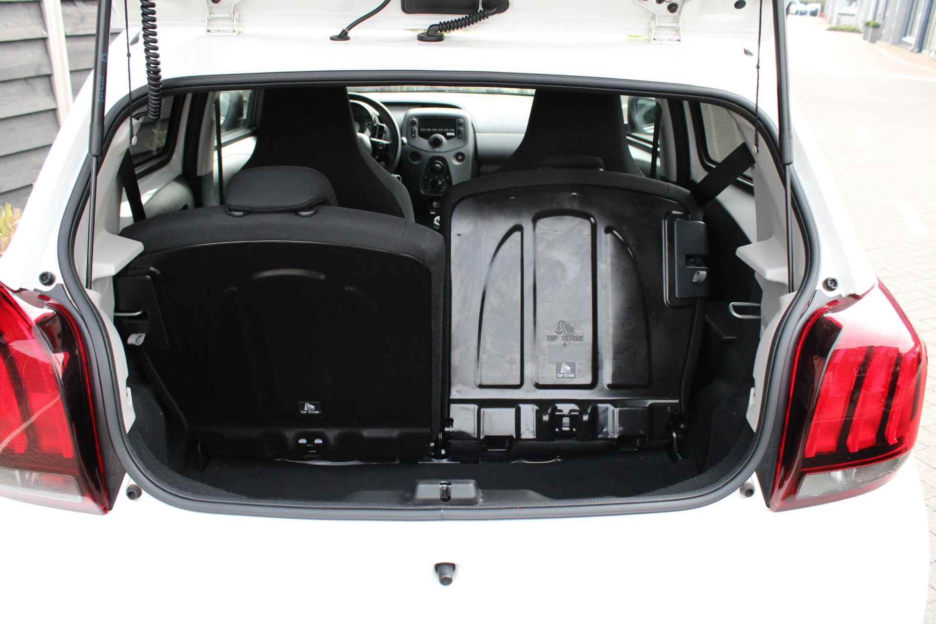 Peugeot 108 1.0 e-VTi 72PK Active 5DRS Airconditioning, Audio, Bluetooth Telefoon, Elektrische ramen voor, Getint Glas - 15/26