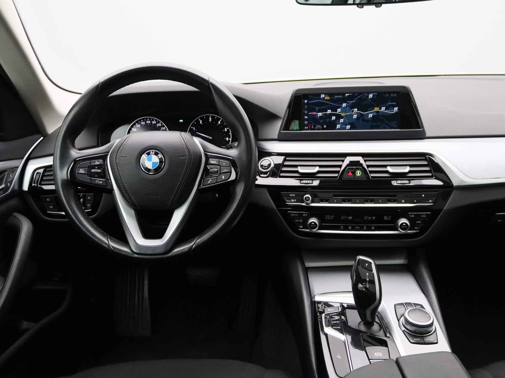 BMW 5-serie Touring 520i Executive | MEMORY | PANORAMADAK | LED VERLICHITNG | KEYLESS START | NAVIGATIE | - 7/40