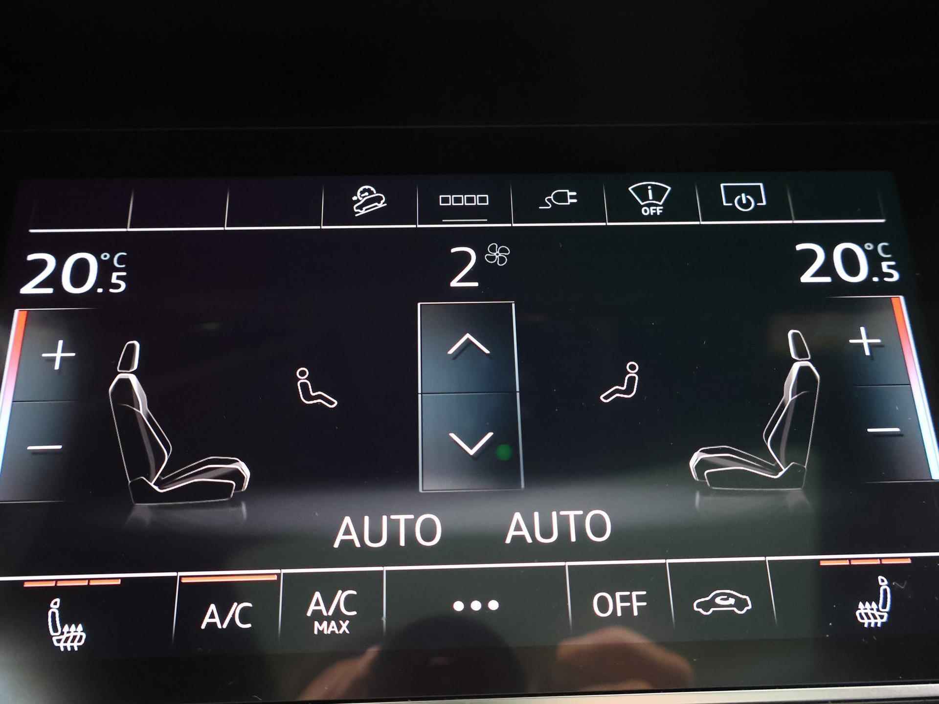 Audi e-tron S-Line quattro 95 kWh | NL Auto | 503pk | Luchtvering | Panoramadak | Matrix Led | Luxe Leder | Navigatie | B&O sound | Head-Up | Airco | Bluetooth | Cruise Control Adaptief | - 30/57