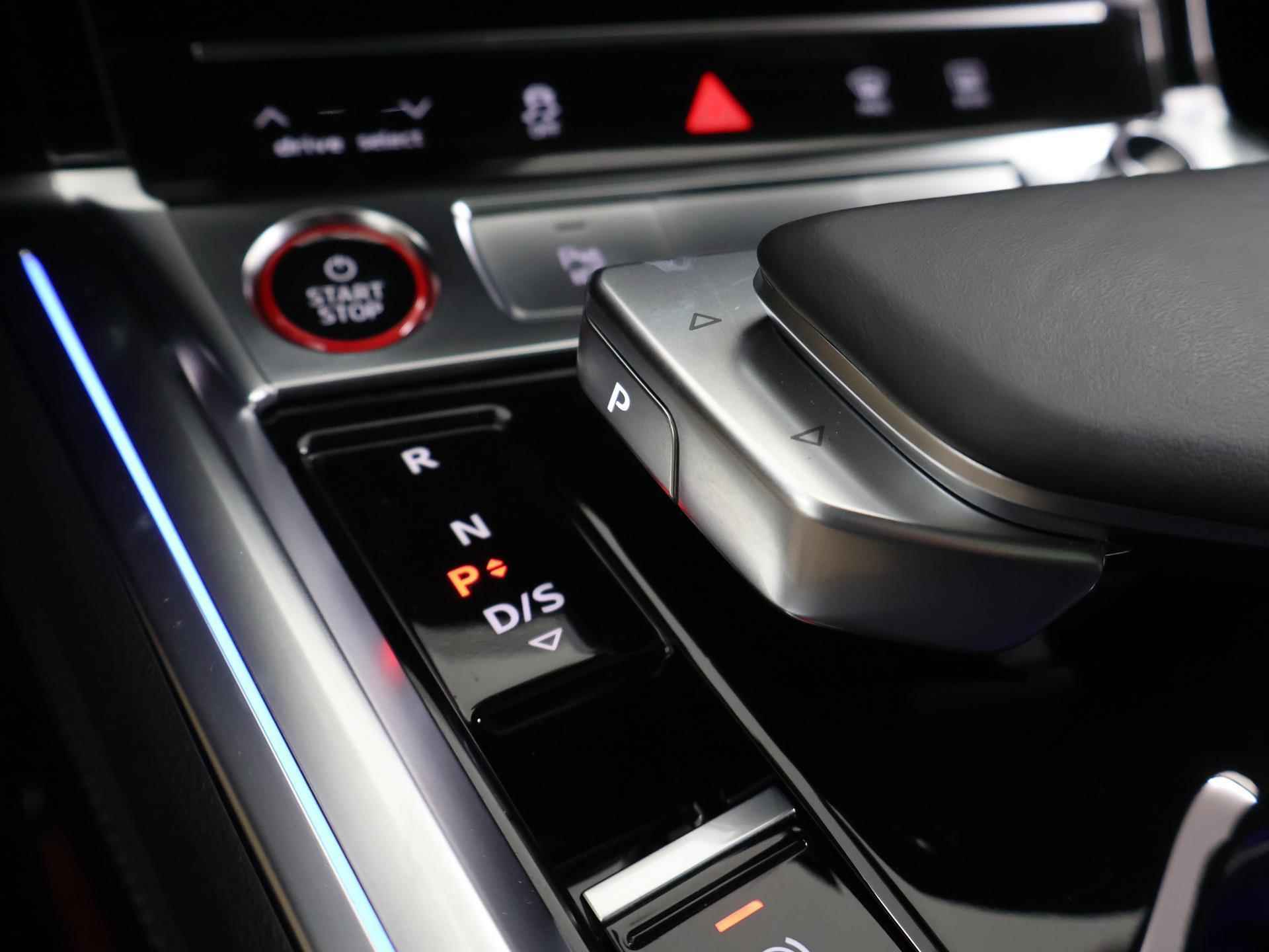 Audi e-tron S-Line quattro 95 kWh | NL Auto | 503pk | Luchtvering | Panoramadak | Matrix Led | Luxe Leder | Navigatie | B&O sound | Head-Up | Airco | Bluetooth | Cruise Control Adaptief | - 32/57