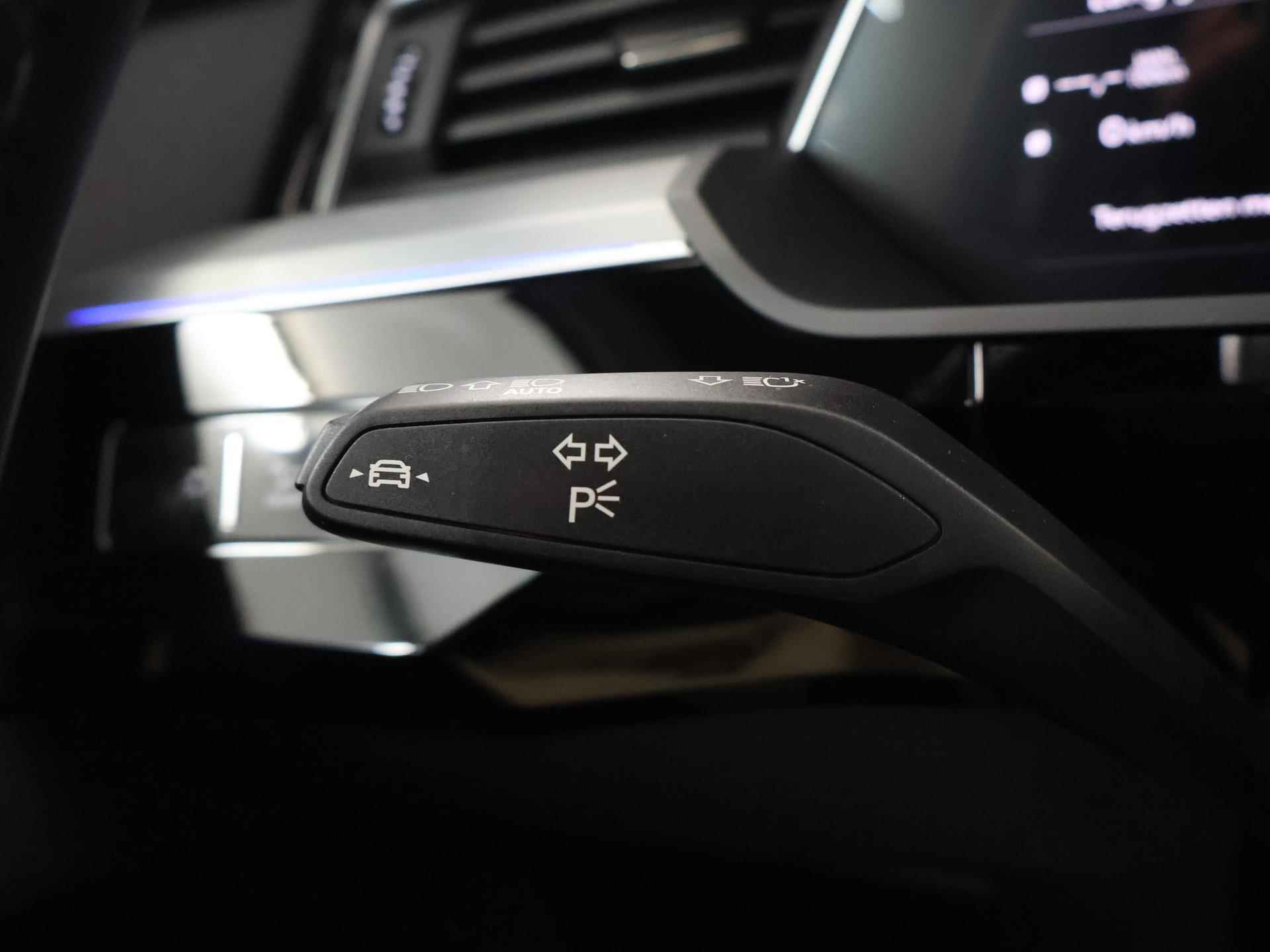 Audi e-tron S-Line quattro 95 kWh | NL Auto | 503pk | Luchtvering | Panoramadak | Matrix Led | Luxe Leder | Navigatie | B&O sound | Head-Up | Airco | Bluetooth | Cruise Control Adaptief | - 38/57